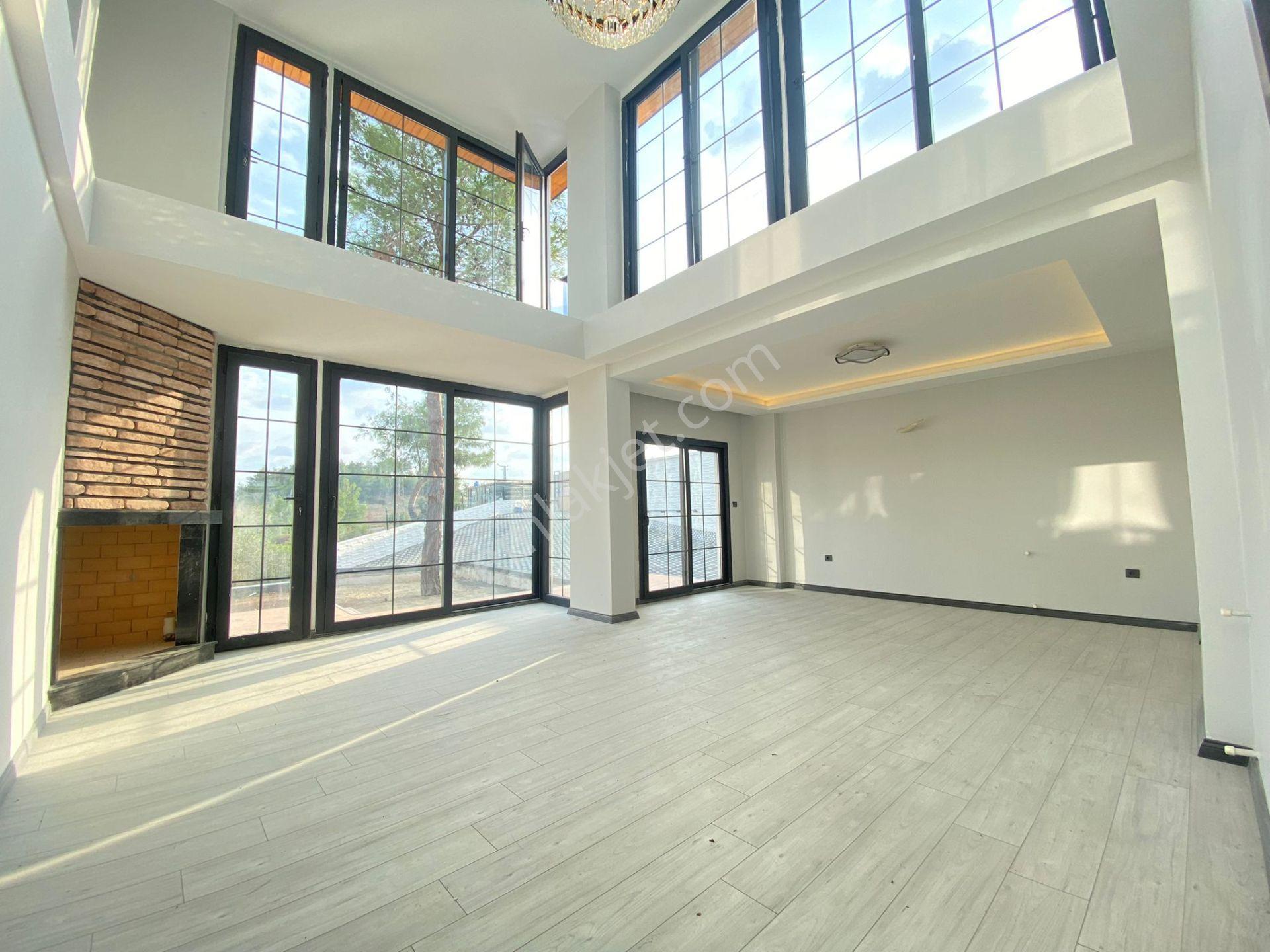 Çukurova Dörtler'de Göl Ve Orman Manzaralı 800 M2 Arsa Üzerine Kurulu Sıfır Dublex Villa - Görsel 4