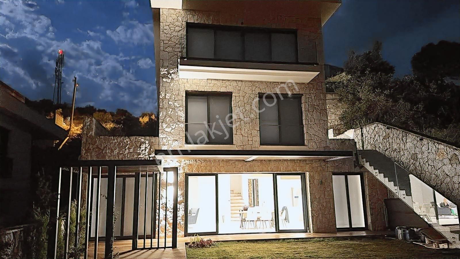 Havalimanına Yakın Özel Havuzlu Eşyalı 5+1 Müstakil Villa |tekce - Görsel 3