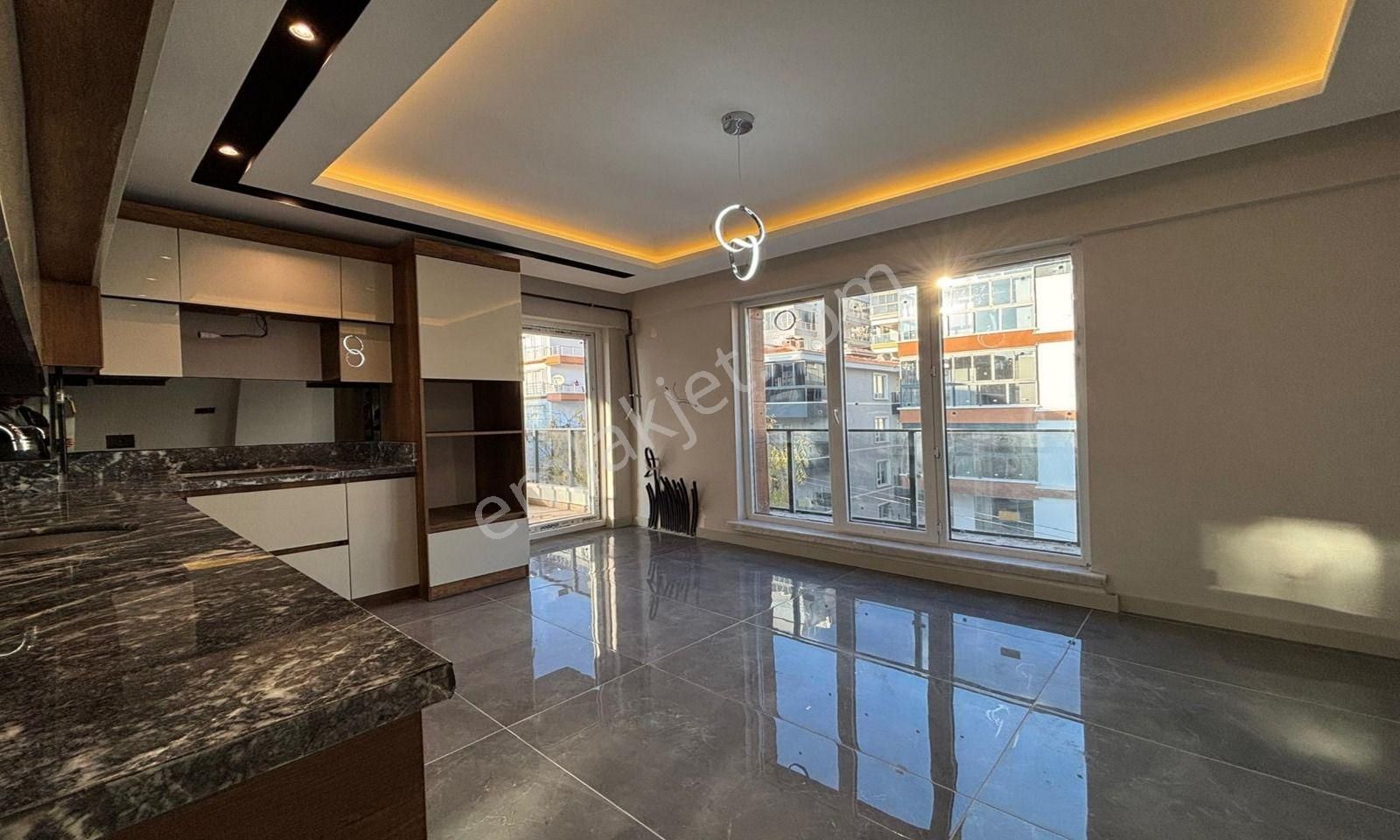 Karakayada Sıfır Asansörlü Full+full Yapılı Dairemiz Satışta! - Görsel 5