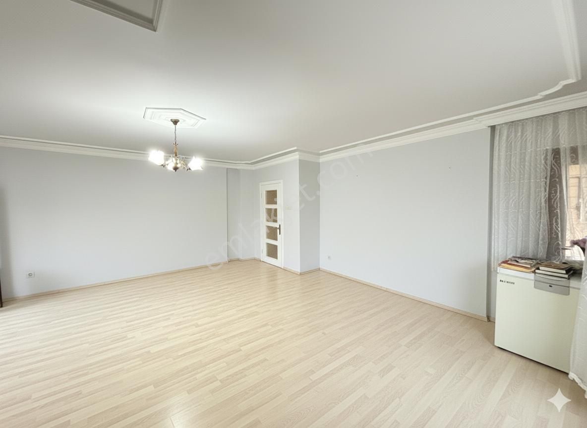 Yalova Çiftlikköy Sahil Mahallesinde 155 M2 Ebeveyn Banyolu Satılık 3+1 Daire - Görsel 3