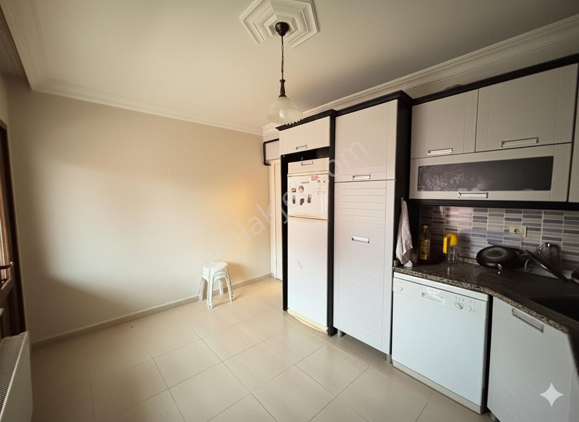 Yalova Çiftlikköy Sahil Mahallesinde 155 M2 Ebeveyn Banyolu Satılık 3+1 Daire - Görsel 8