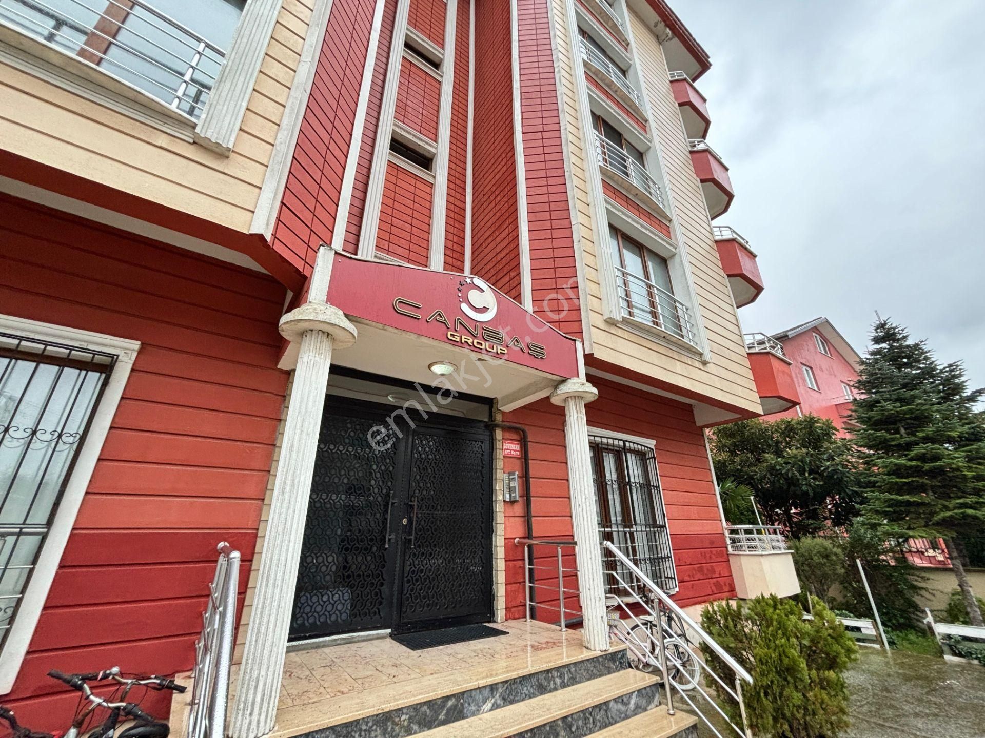 Yalova Çiftlikköy Sahil Mahallesinde 155 M2 Ebeveyn Banyolu Satılık 3+1 Daire