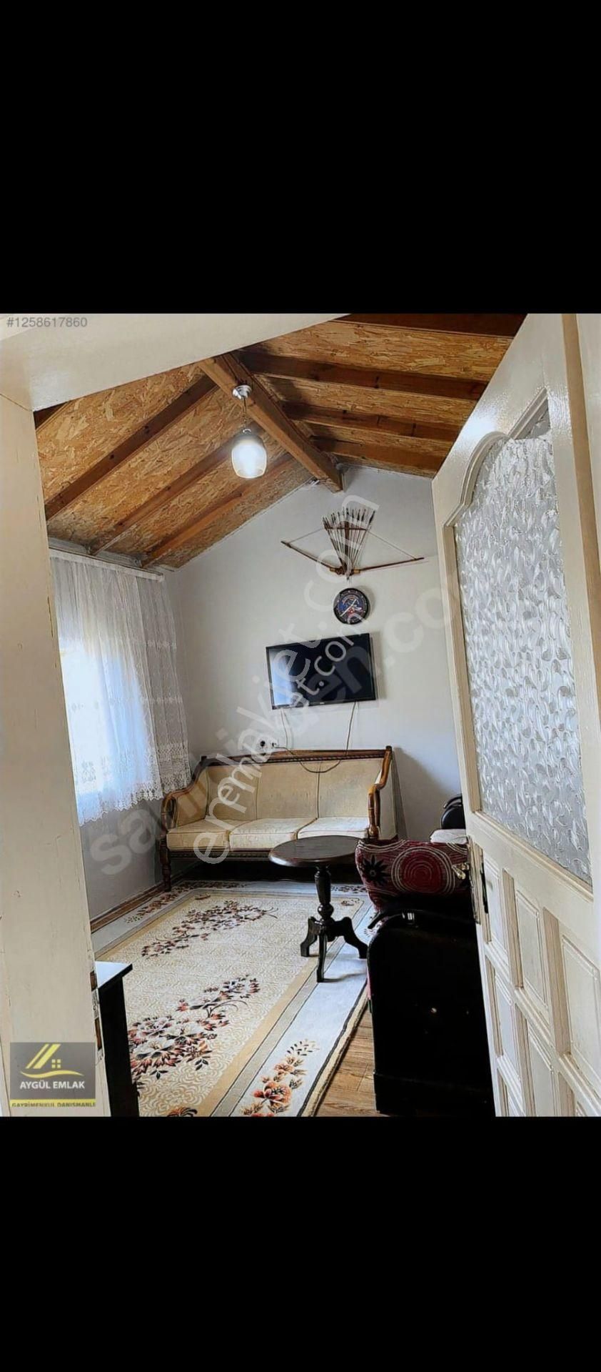 Bursa İnegöl Hocaköy Köyünde 297,86 M2 Ve 540m2 Toplamda 837m2 İki Ayrı Tapu Tek Fiyat Satılık Arsa