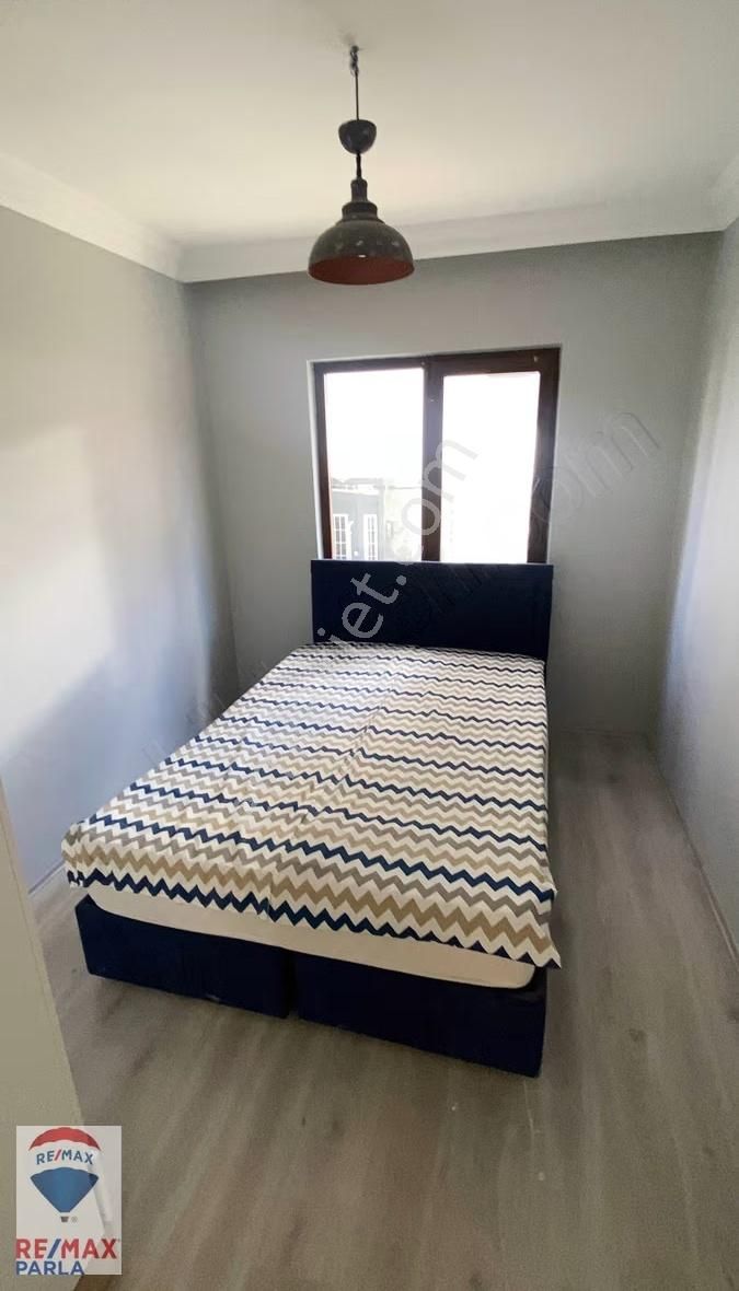 Körfez Tramvay'a 200 Metre, Eşyalı 1+1 Fırsat Daire - Görsel 3