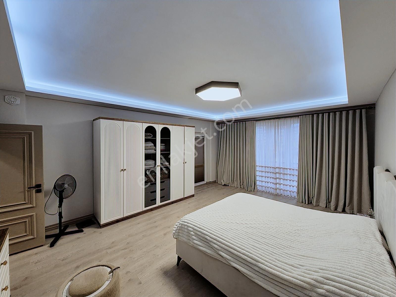 Baştan Sona Yenilenmiş- Full Eşyalı Tasarım Daire, Kışla Mah. - Görsel 27