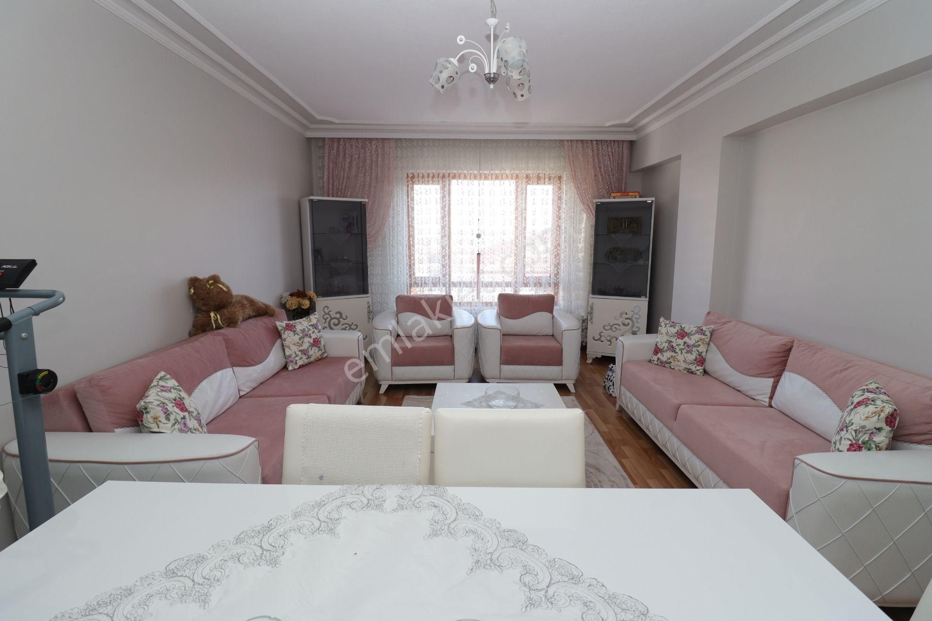 Akif'ten Etimesgut Piyade 'de Geniş En Üst Kat 3+1 Satılık Daire - Görsel 3