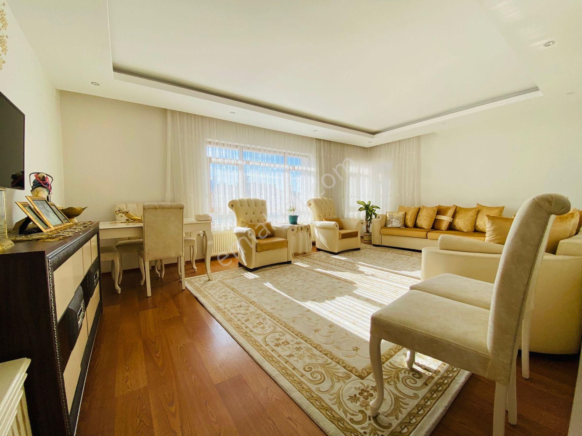 Kutlu'da Kubbe Fırını Yakını Ara Katta 3+1 Yapılı Satılık Daire !!! - Görsel 3