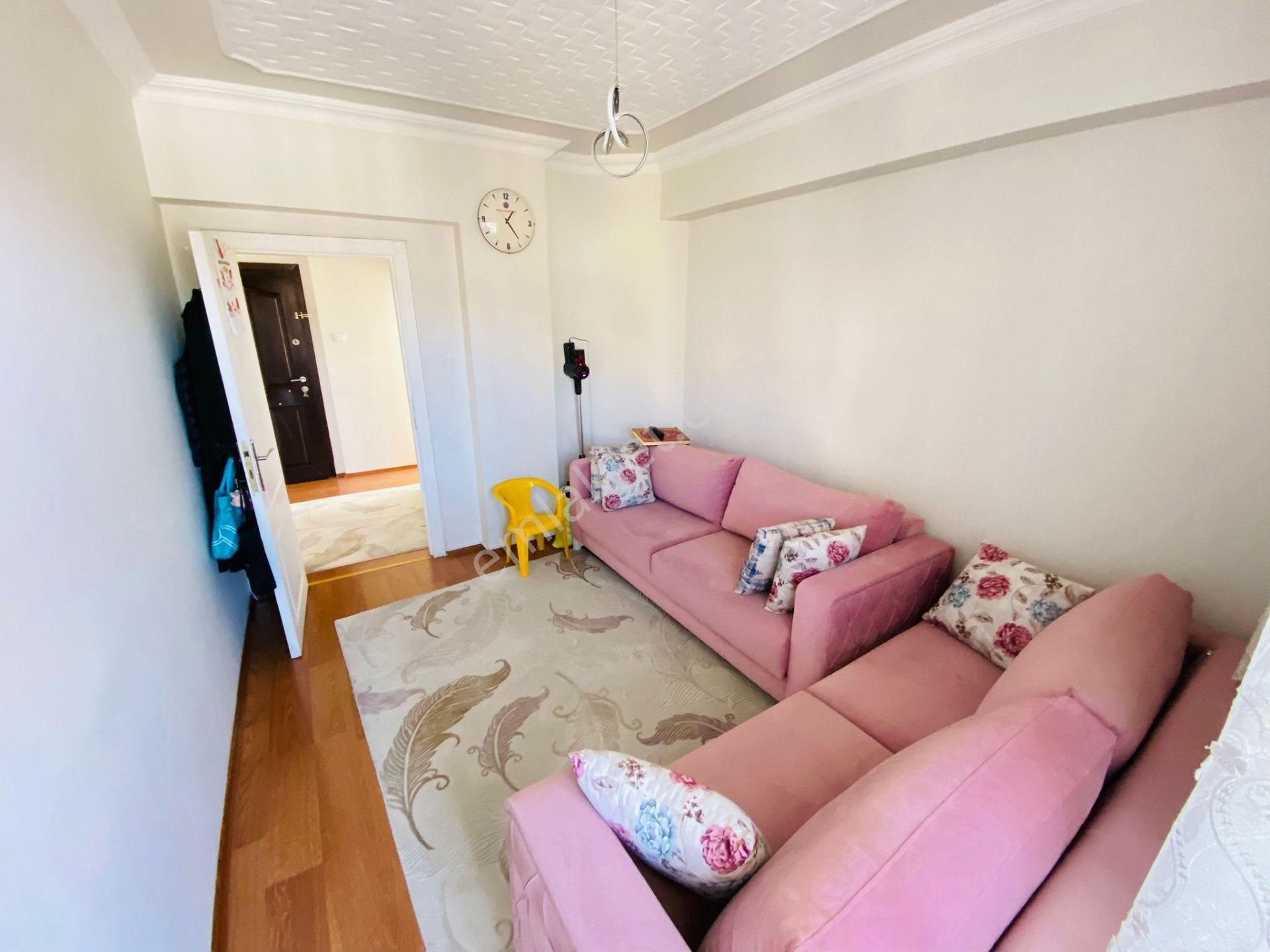 Kutlu'da Kubbe Fırını Yakını Ara Katta 3+1 Yapılı Satılık Daire !!! - Görsel 8