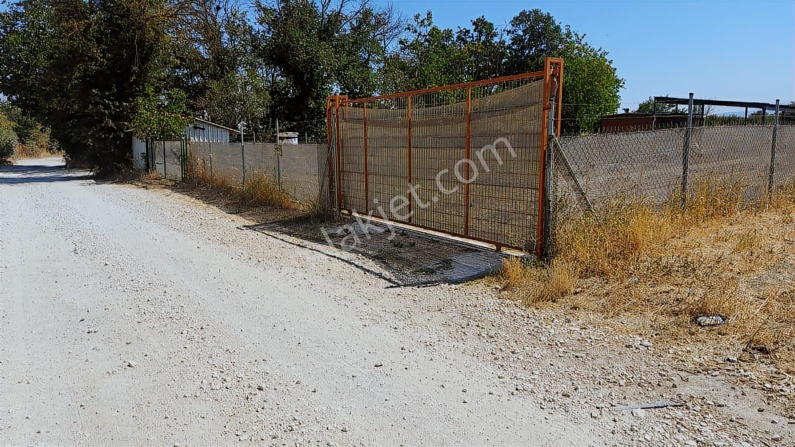 Kayapa Da Kiralık 875 M2 Kadastro Yoluna Cephe Hobi Bahçesi