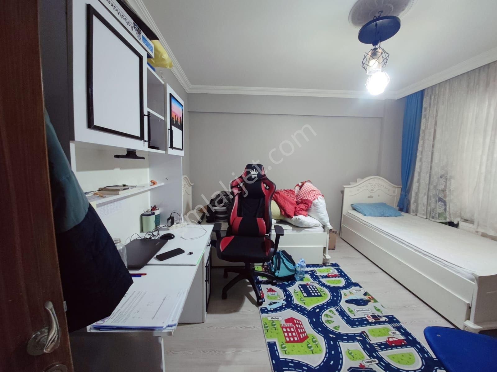 Askerlik Şubesine Yakın Asansörlü 3+1 130m2 Banyo Wcayri Kombili - Görsel 4