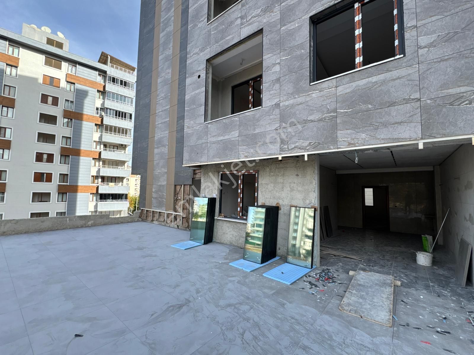 World İlkevim'den Polatkan Rezidanstan Karşıyakada 1+1 Satılık - Görsel 6