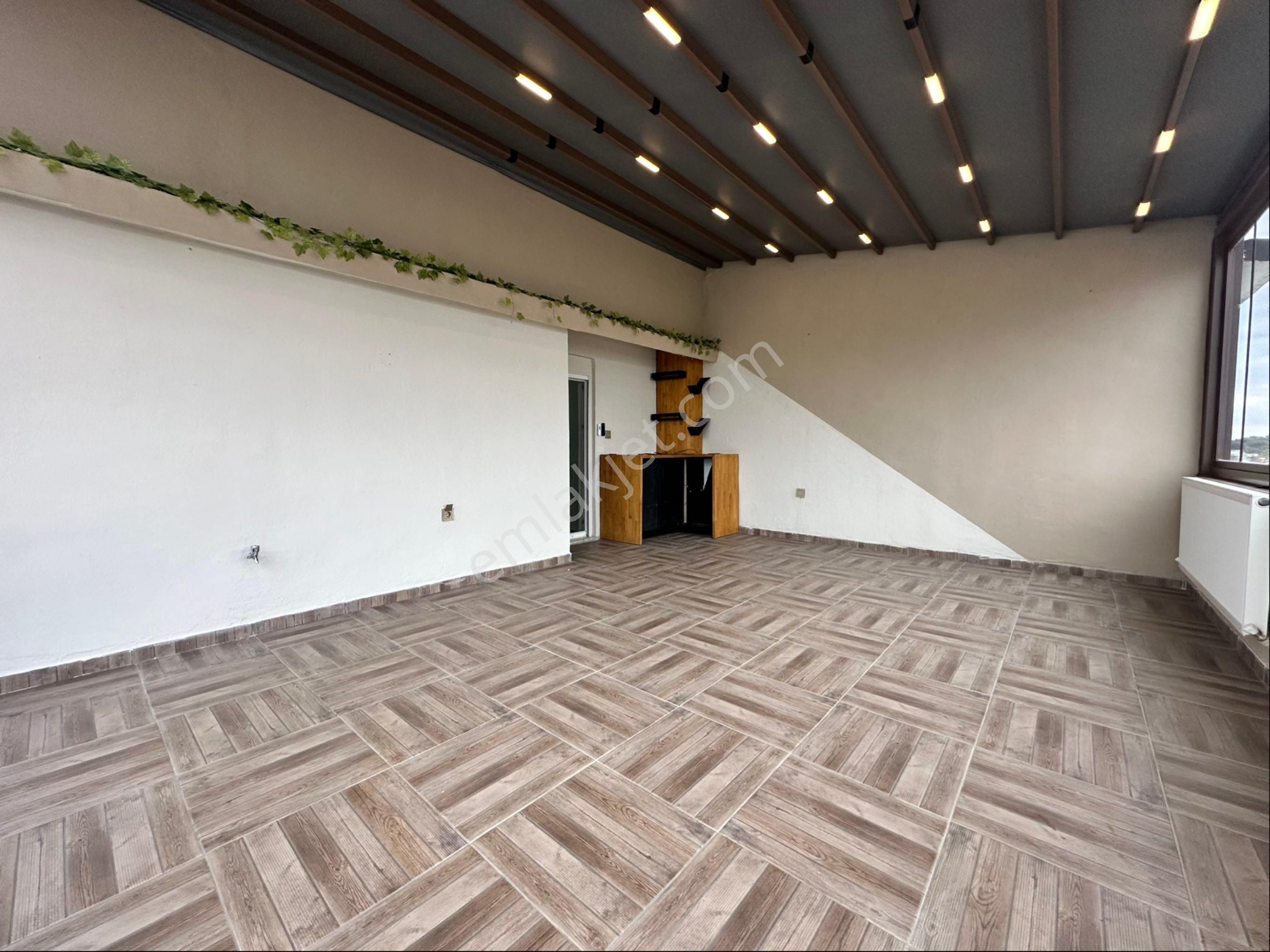 Havuzlu Site İçerisinde İçi Yapılı 4+1 Dubleks Daire - Görsel 29