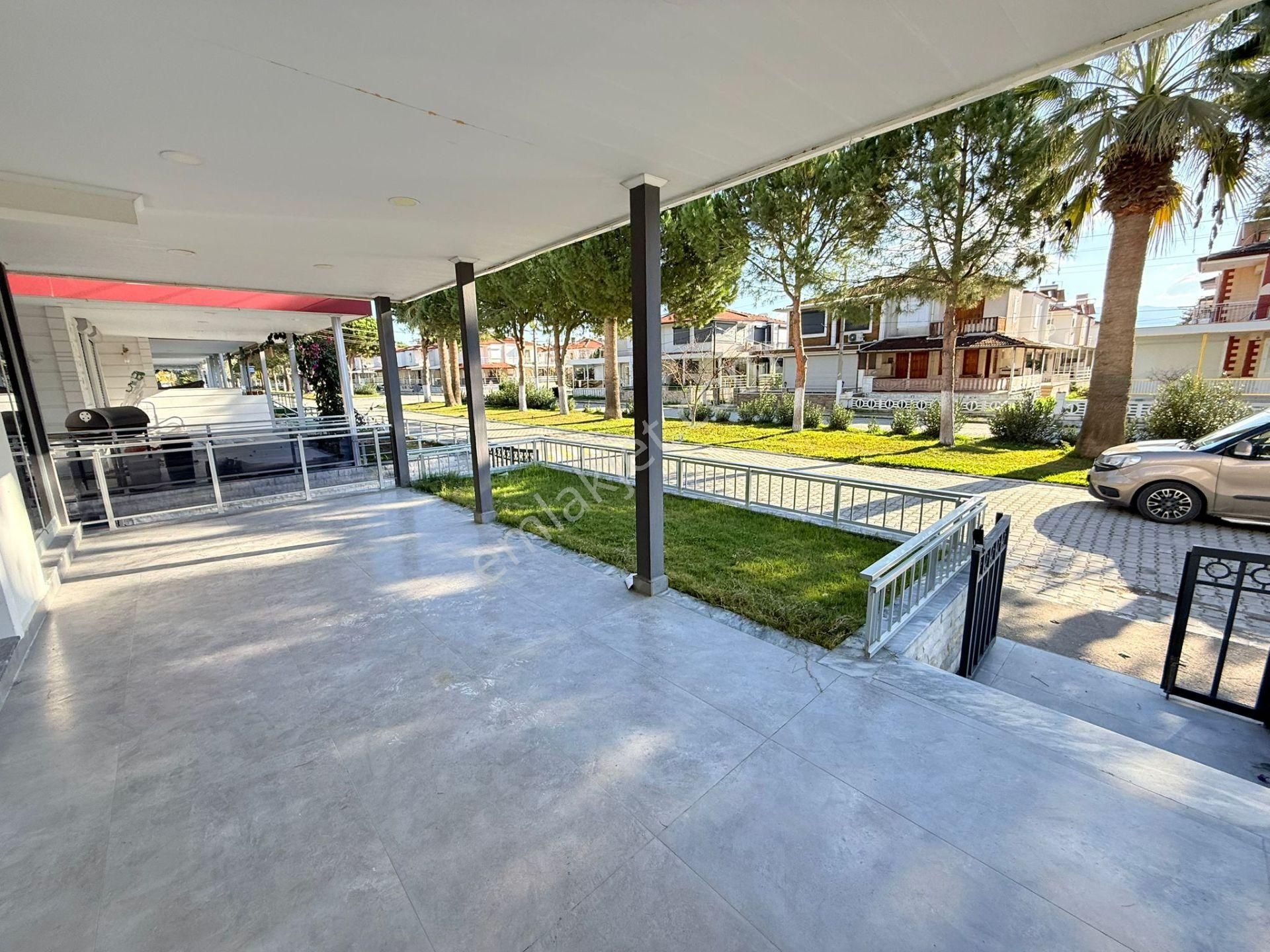 Aclass'dan Kusadasında Satılık Sahıle 200 M Mesafede Yatırımlık Bahçeli-fırsat Masrafsız Vılla - Görsel 6