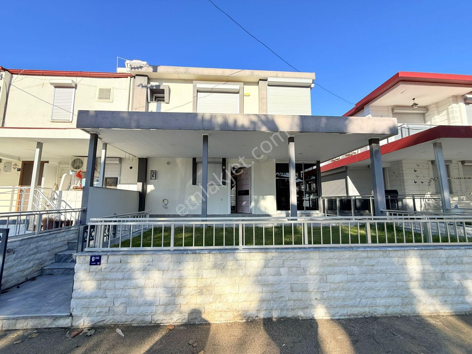 Aclass'dan Kusadasında Satılık Sahıle 200 M Mesafede Yatırımlık Bahçeli-fırsat Masrafsız Vılla - Görsel 5