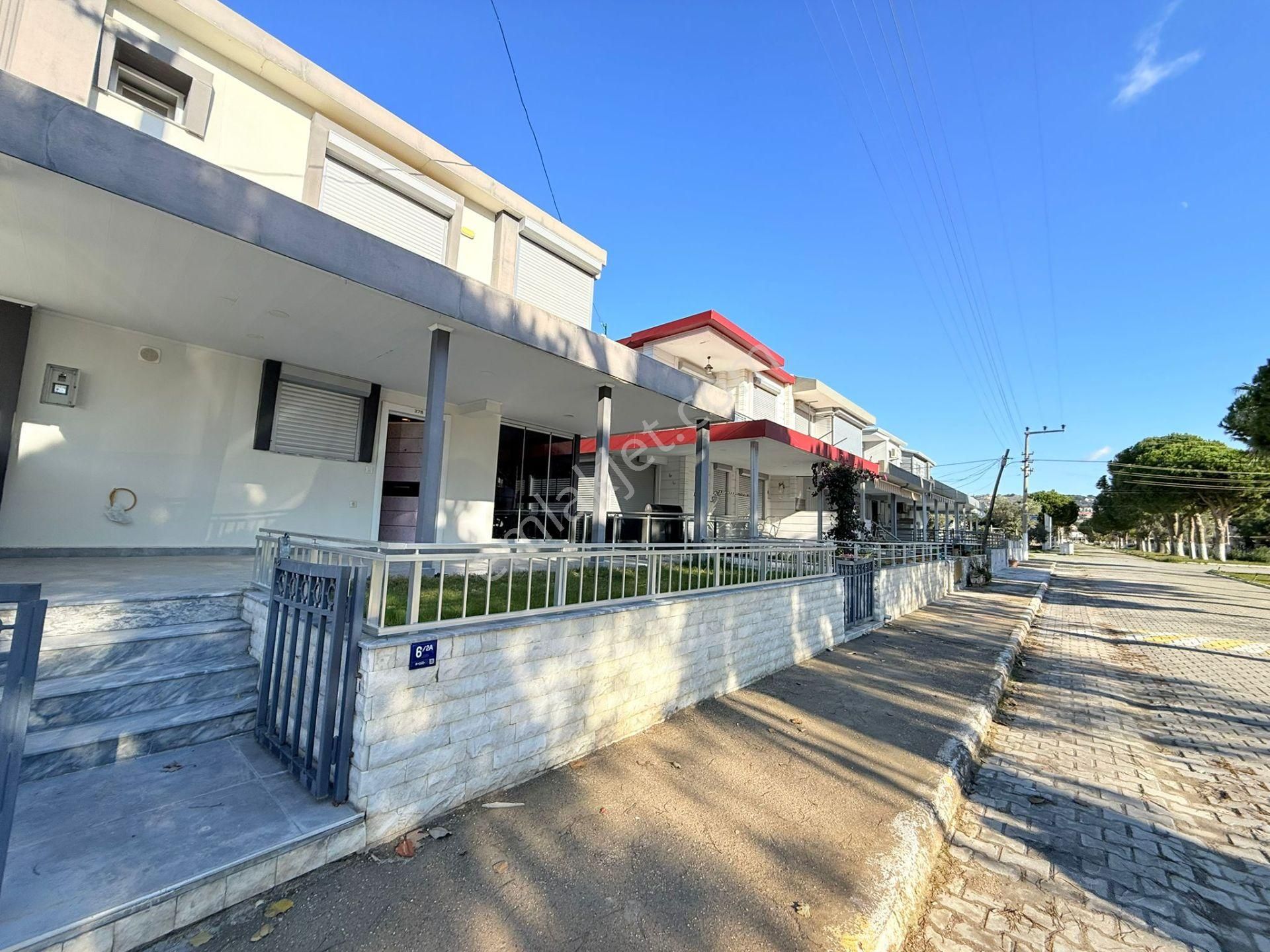 Aclass'dan Kusadasında Satılık Sahıle 200 M Mesafede Yatırımlık Bahçeli-fırsat Masrafsız Vılla - Görsel 2