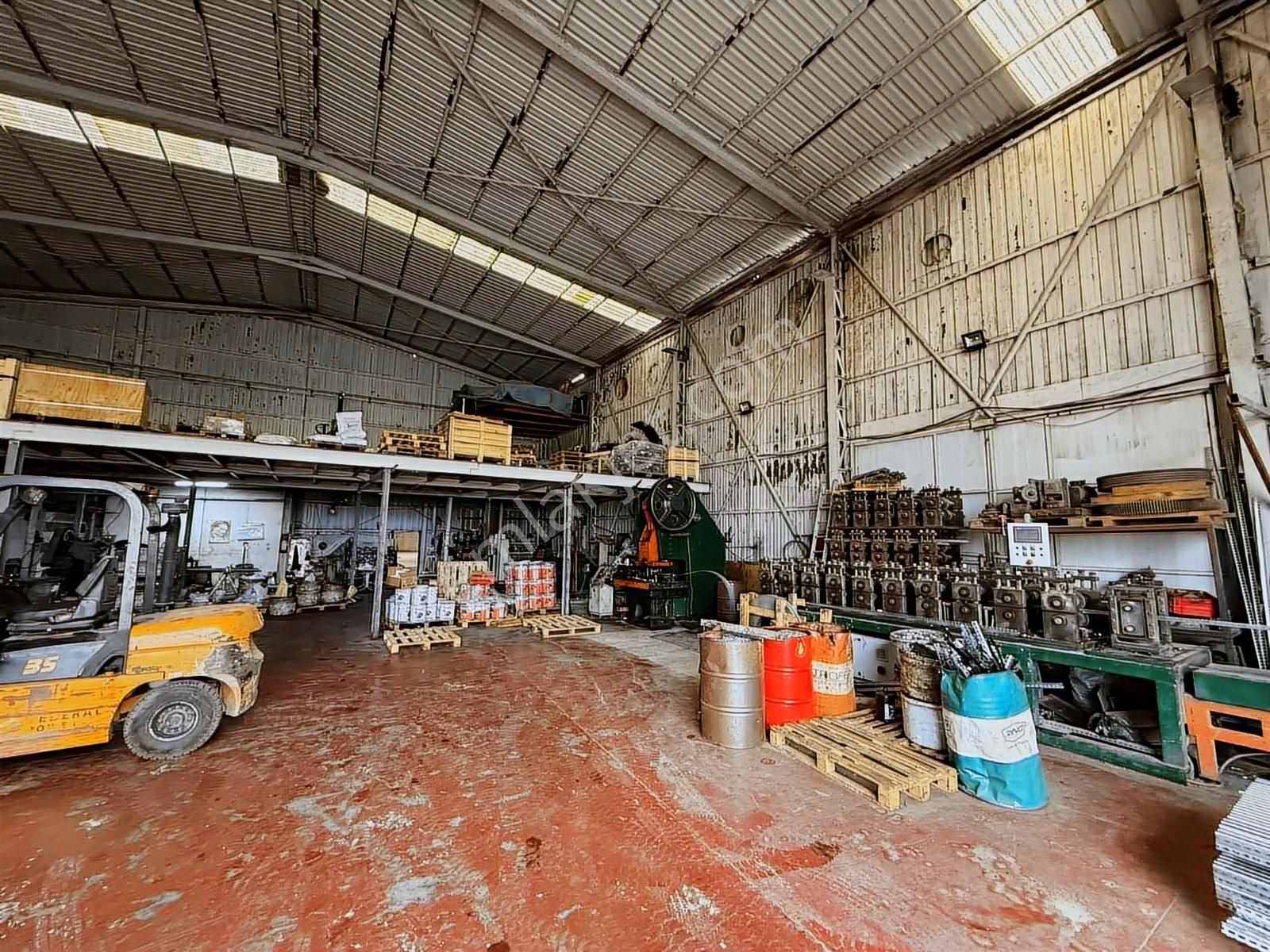 Balçık Parsellerde 2400 Metre Kapalı Alan - Görsel 18