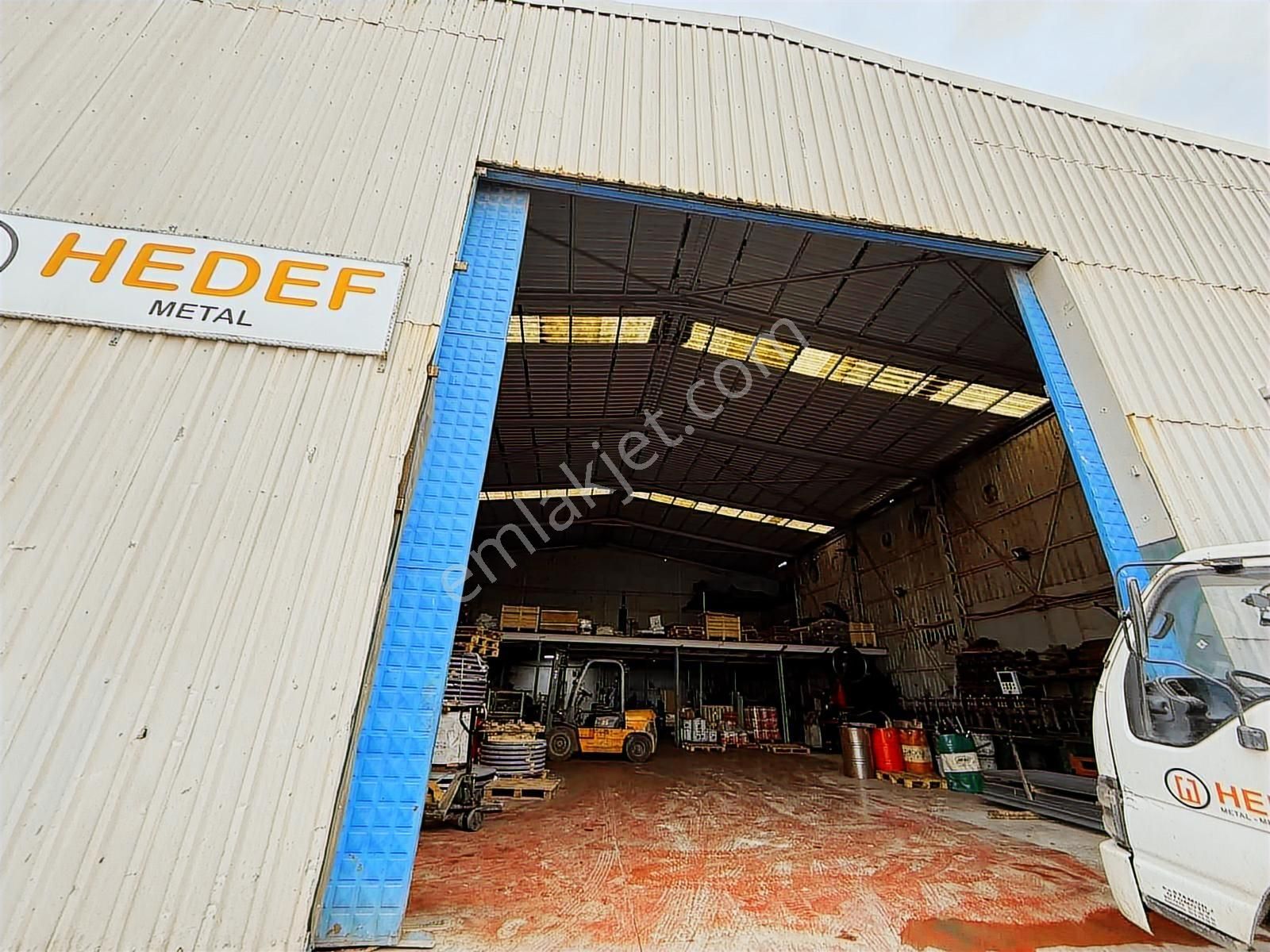 Balçık Parsellerde 2400 Metre Kapalı Alan - Görsel 26