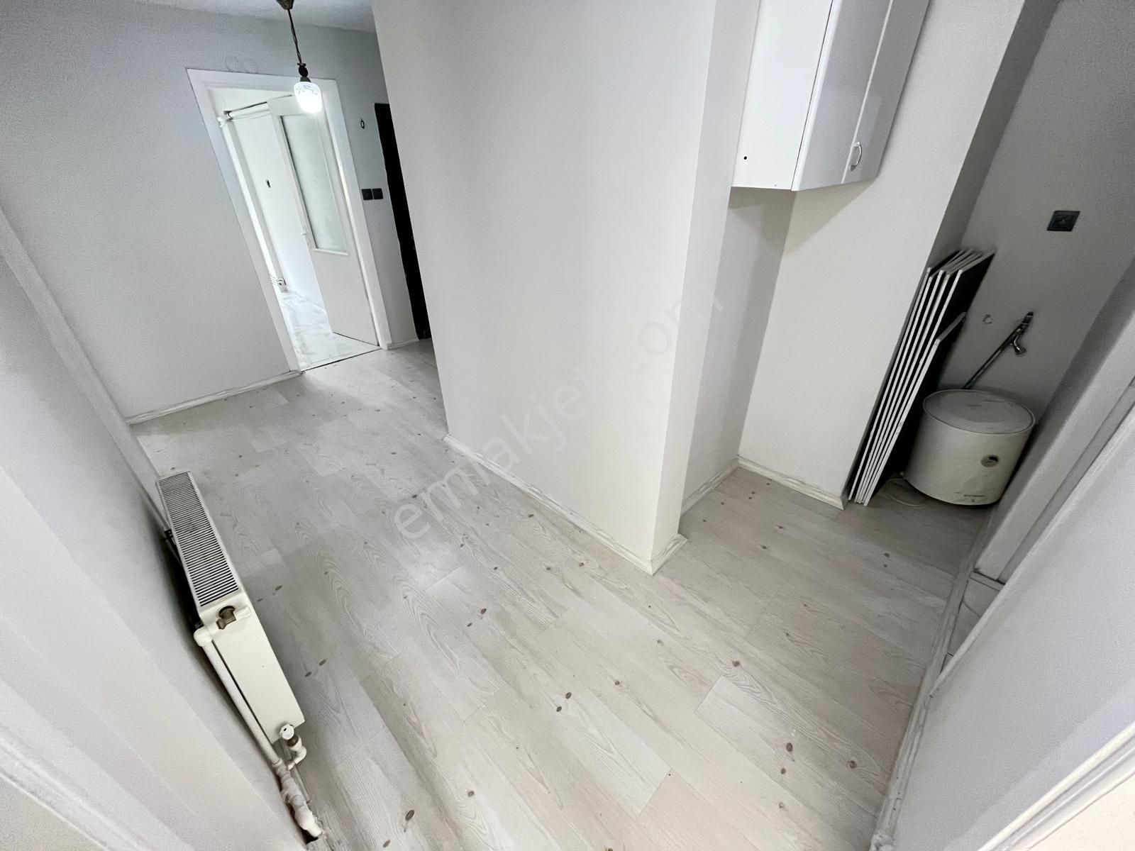 Akçay Sezgin Emlaktan Yüzme Havuzlu Fırsat Fiyat Satılık3+1daire - Görsel 18