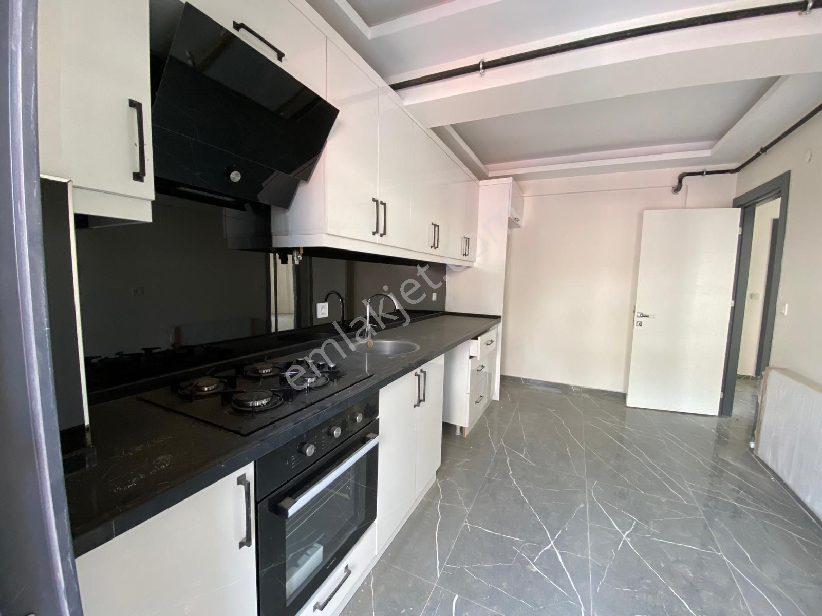 Gülyaka Saglık Ocagı Yakını 2+1/sıfır Daireler - Görsel 10