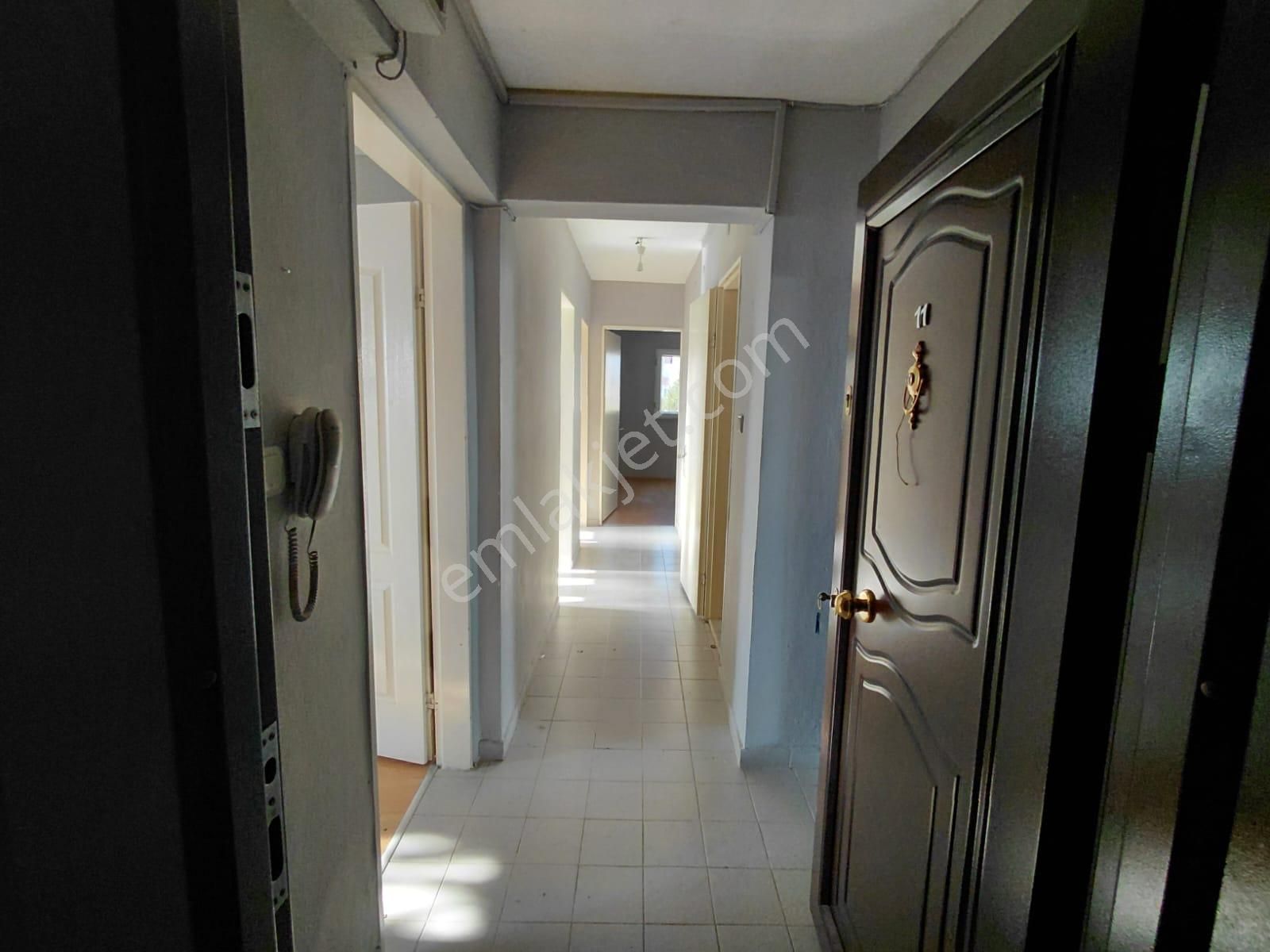 Bornova Evka 4 2+1 Güney Cephe Kiralık Daire