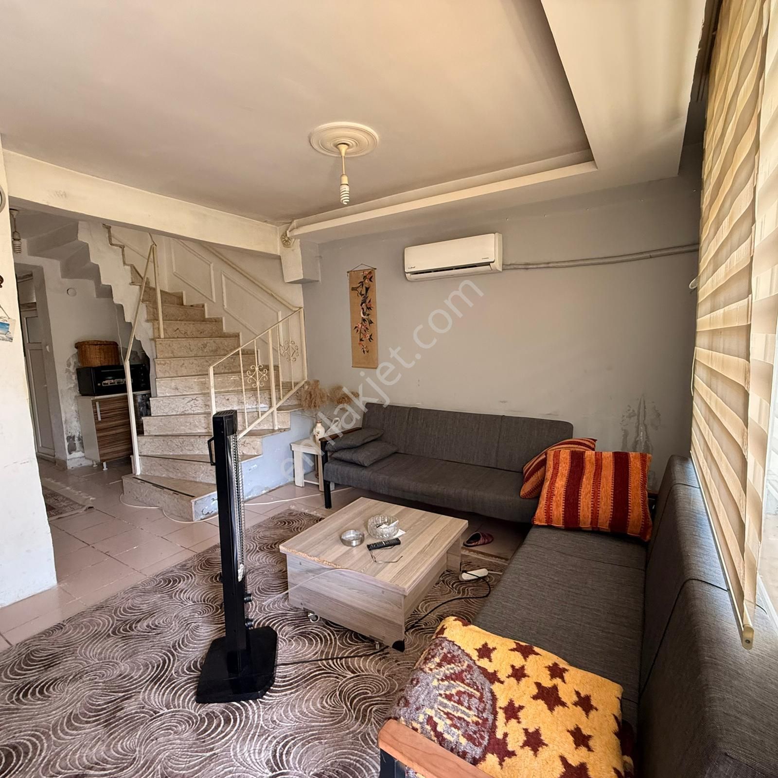 Stoptan Foça Denize Yakın 4+1 Bahçeli Tripleks Villa - Görsel 7