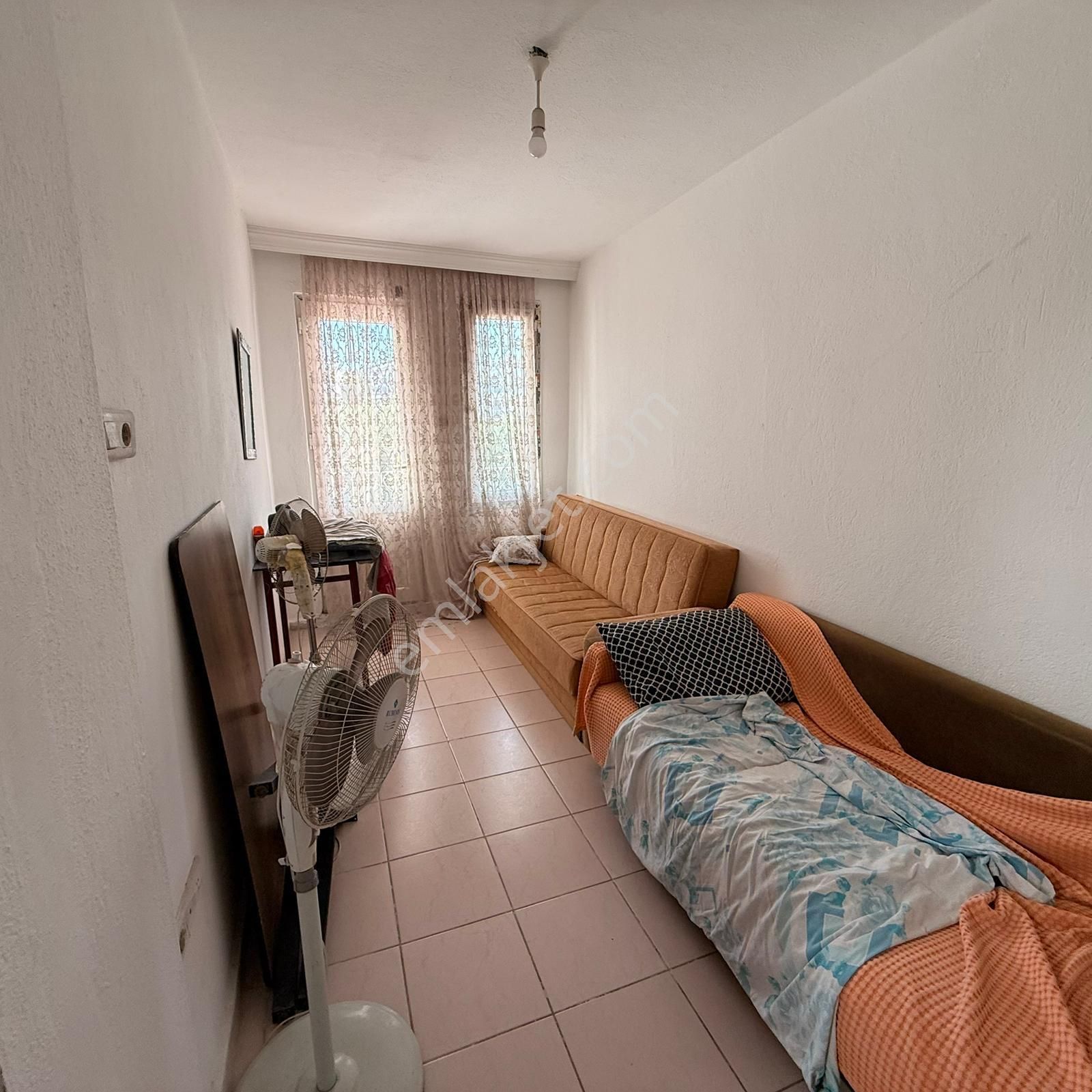 Stoptan Foça Denize Yakın 4+1 Bahçeli Tripleks Villa - Görsel 14