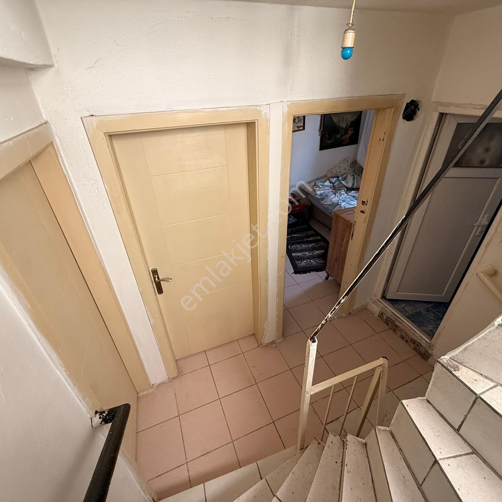 Stoptan Foça Denize Yakın 4+1 Bahçeli Tripleks Villa - Görsel 9