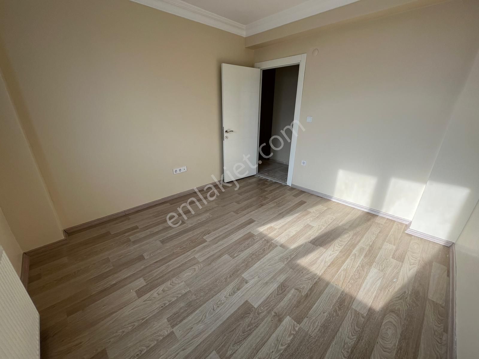 Remax'tan Çınar Park Evlerinde Satılık 2+1 Krediye Uygun Daire - Görsel 16