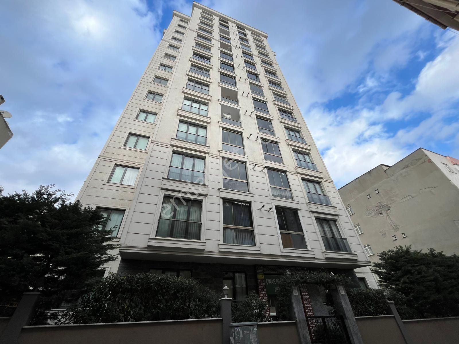 Remax'tan Çınar Park Evlerinde Satılık 2+1 Krediye Uygun Daire