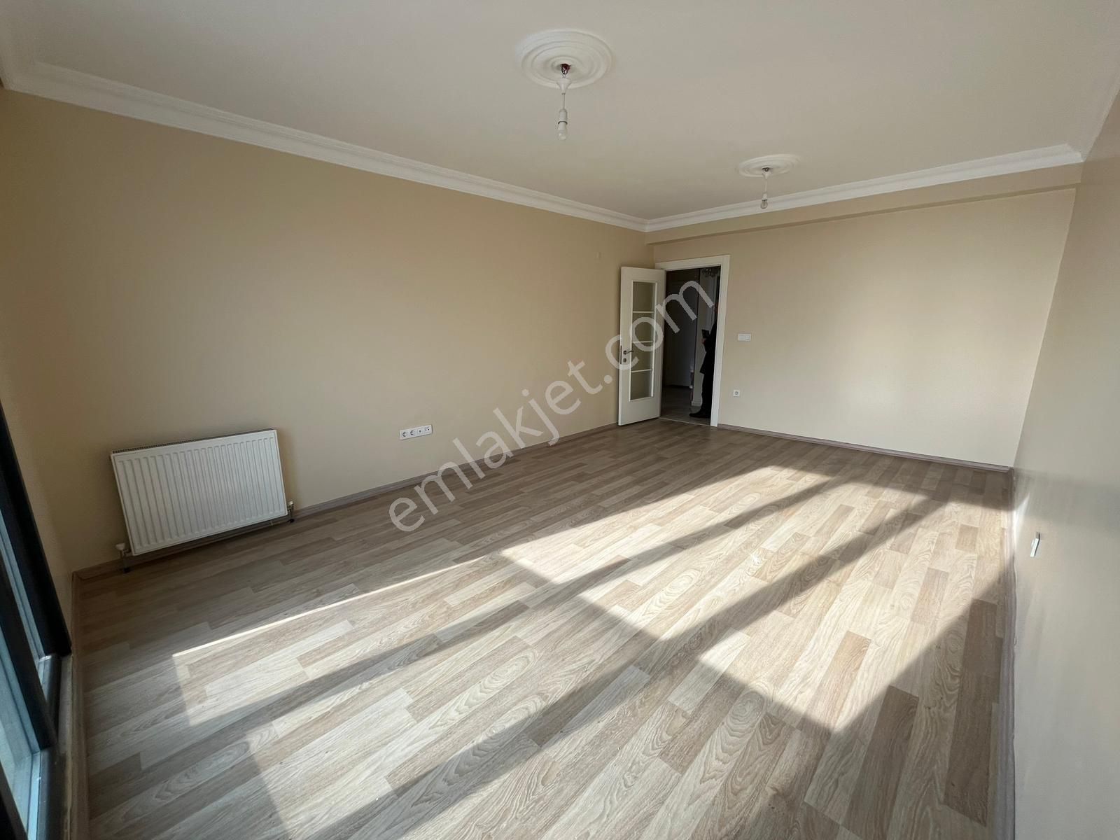 Remax'tan Çınar Park Evlerinde Satılık 2+1 Krediye Uygun Daire - Görsel 12