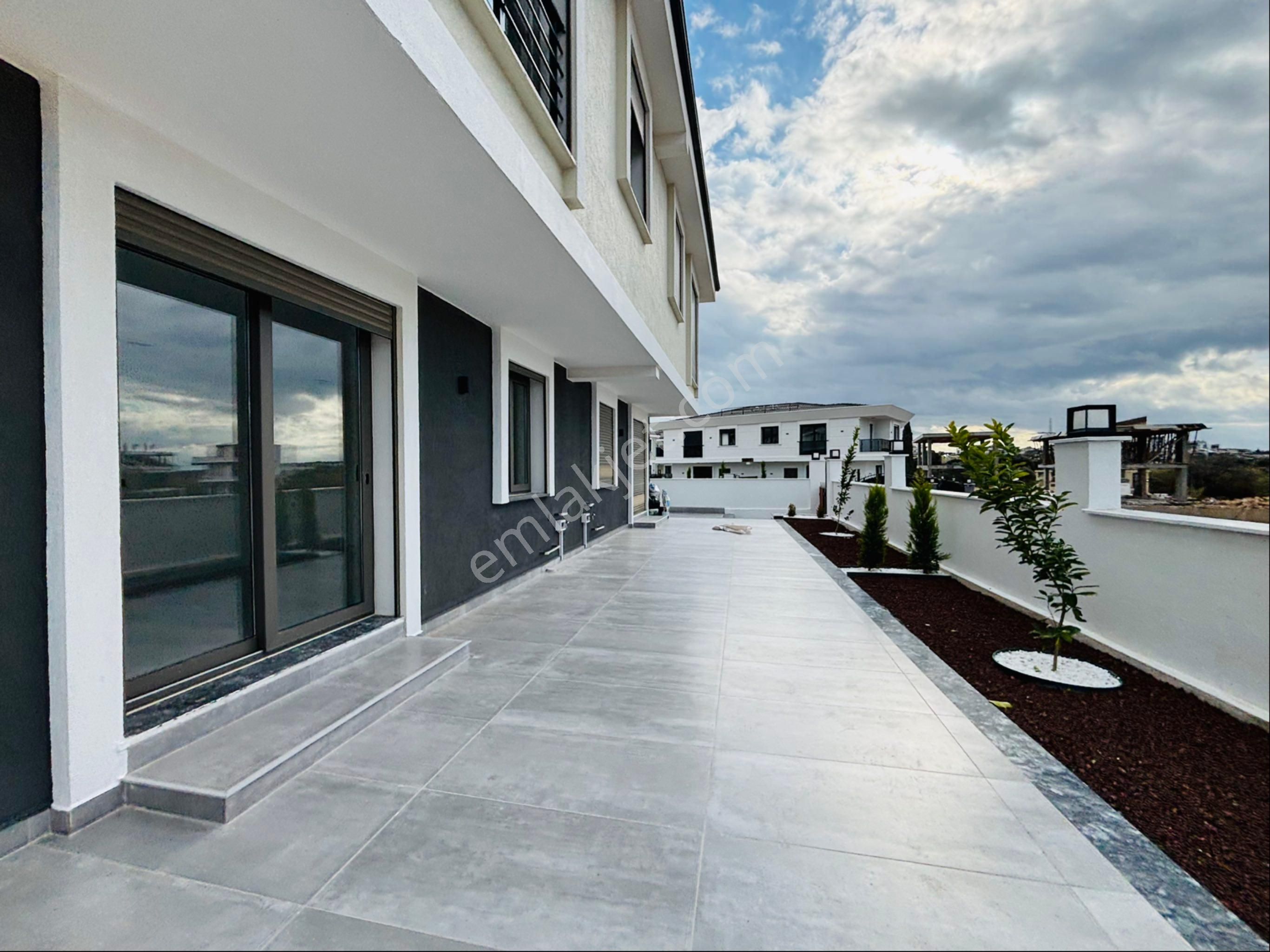 Didim’de Havuzlu 3+1 Satılık Sıfır Villa - Görsel 4