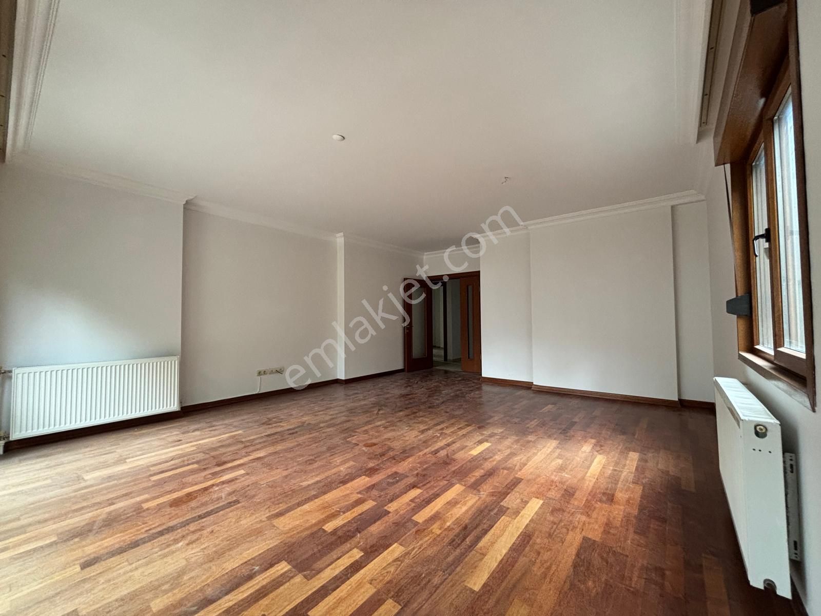 Kadıköy Erenköy'de 110 M2 Net 2 Balkonlu 2 Banyolu 3+1 Satılık Daire