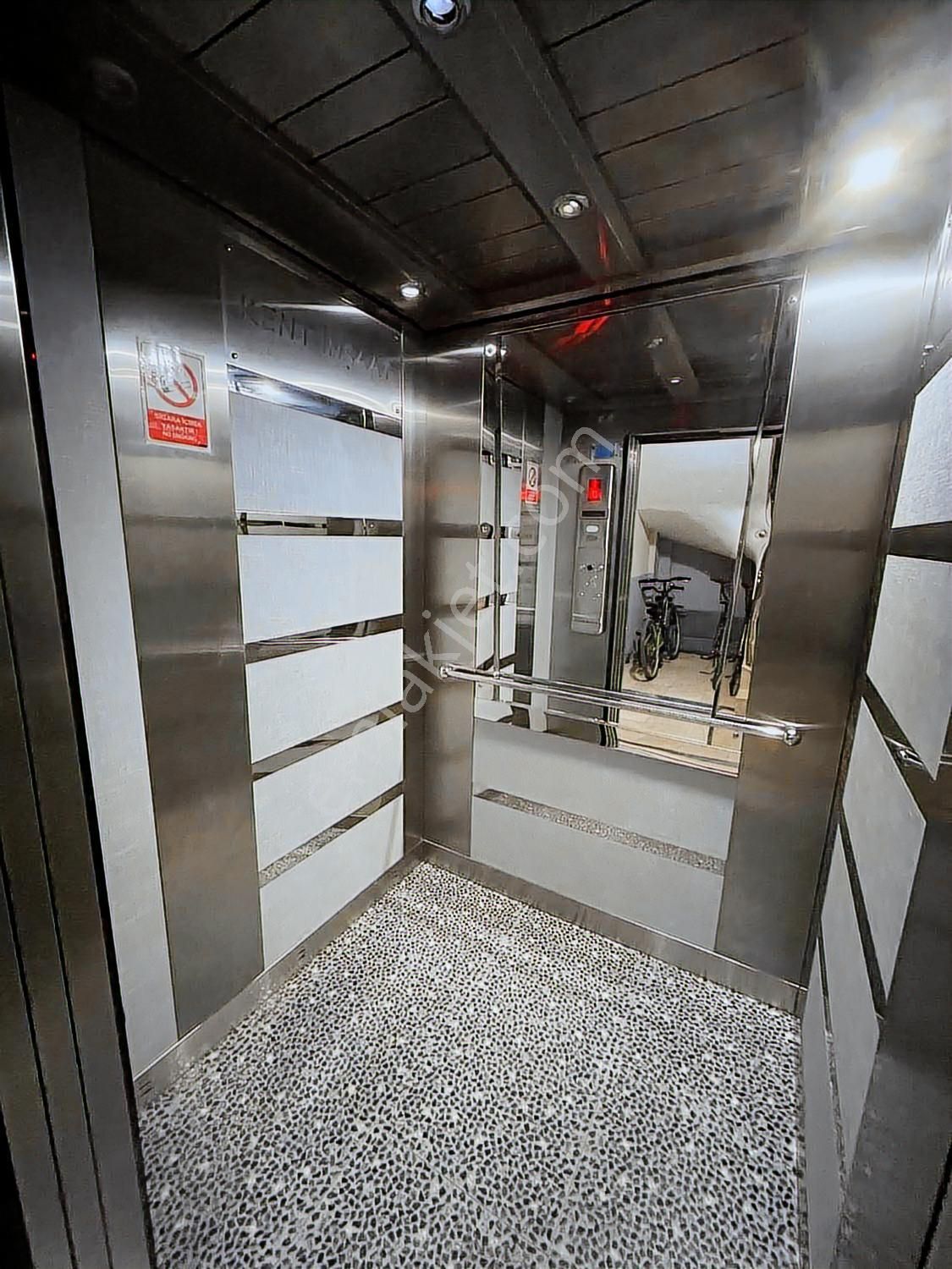 Dıdım Cumhurıyet Mahallesınde Otogara Komşu,hastaneye Yakın 2+1 - Görsel 17