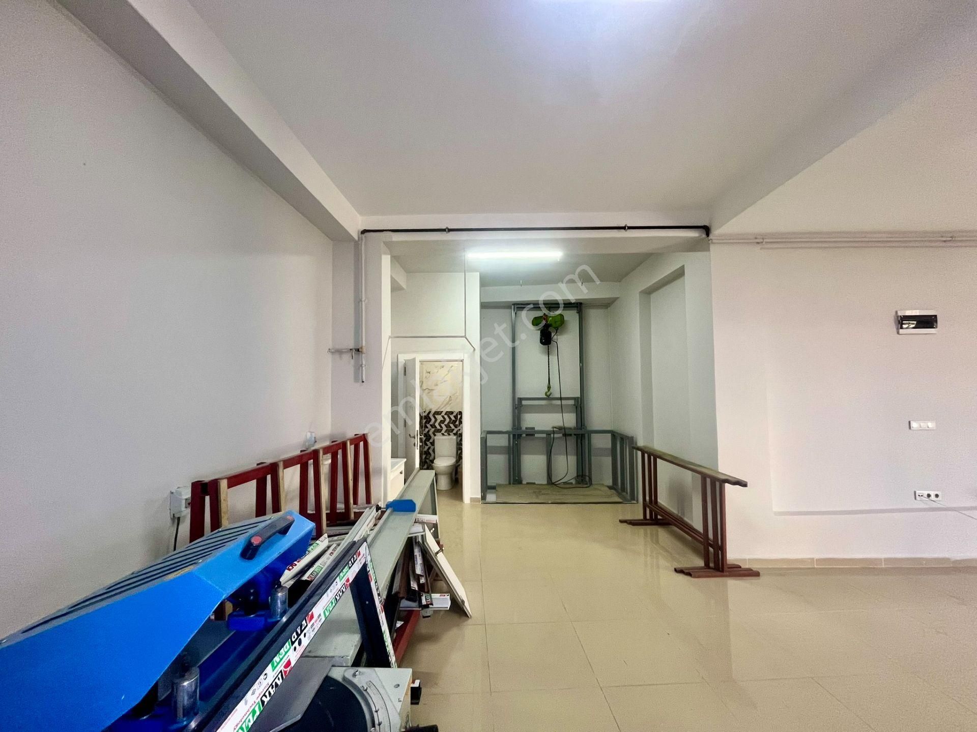 Samandıra Osmangazi Mh Satılık Depolu Yük Asansörlü 350m2 Dükkan - Görsel 4