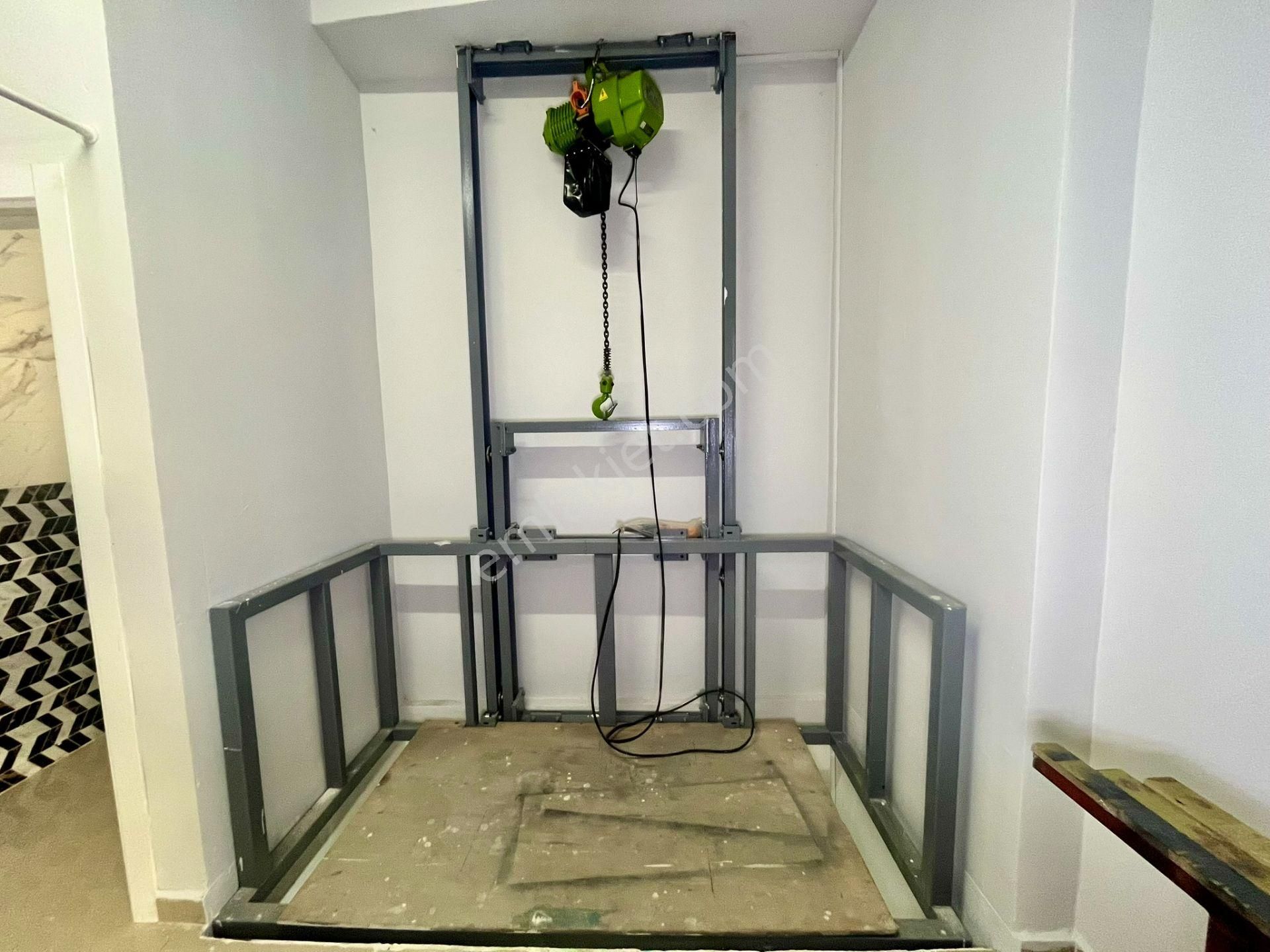 Samandıra Osmangazi Mh Satılık Depolu Yük Asansörlü 350m2 Dükkan - Görsel 5