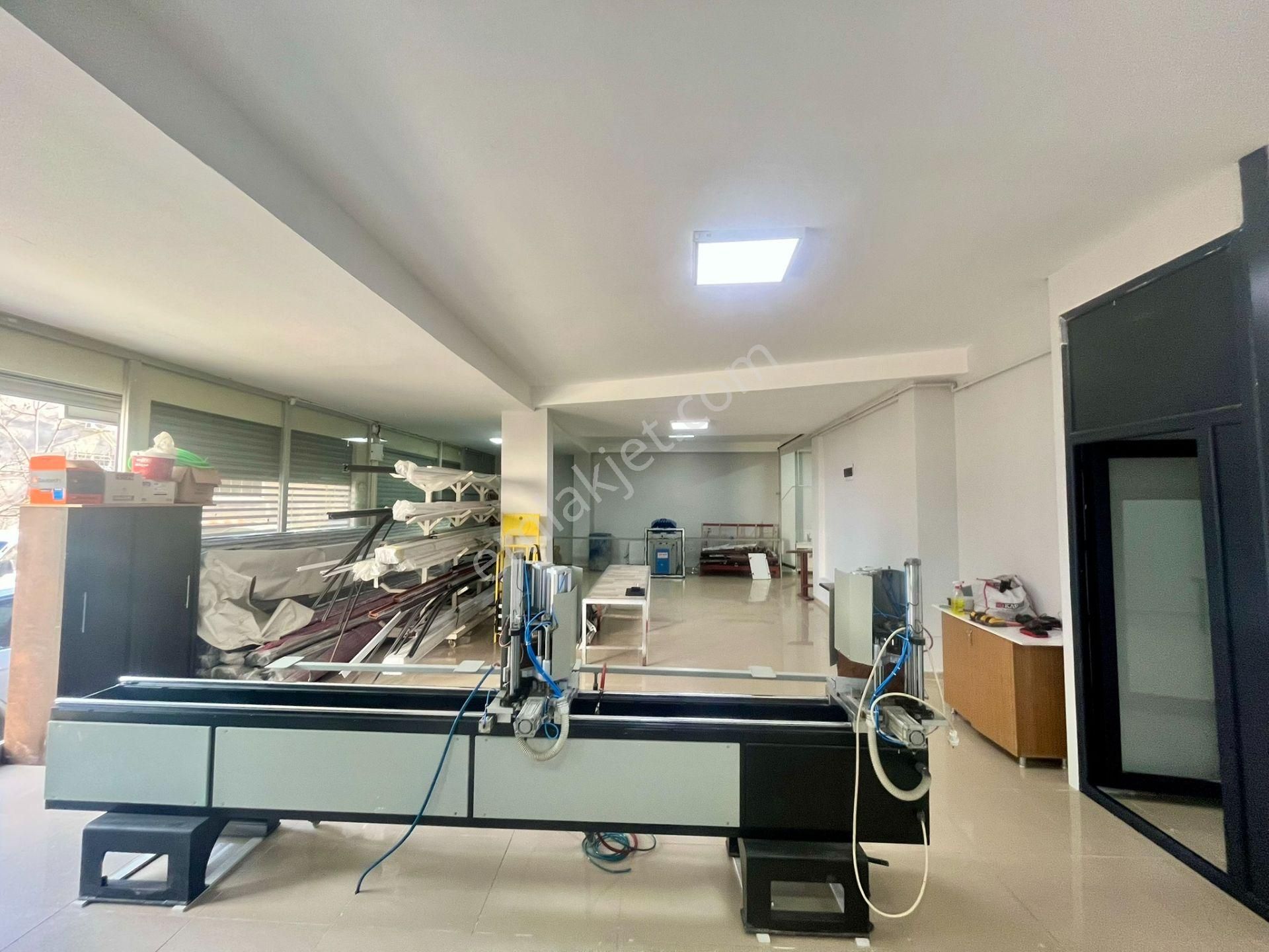 Samandıra Osmangazi Mh Satılık Depolu Yük Asansörlü 350m2 Dükkan - Görsel 9