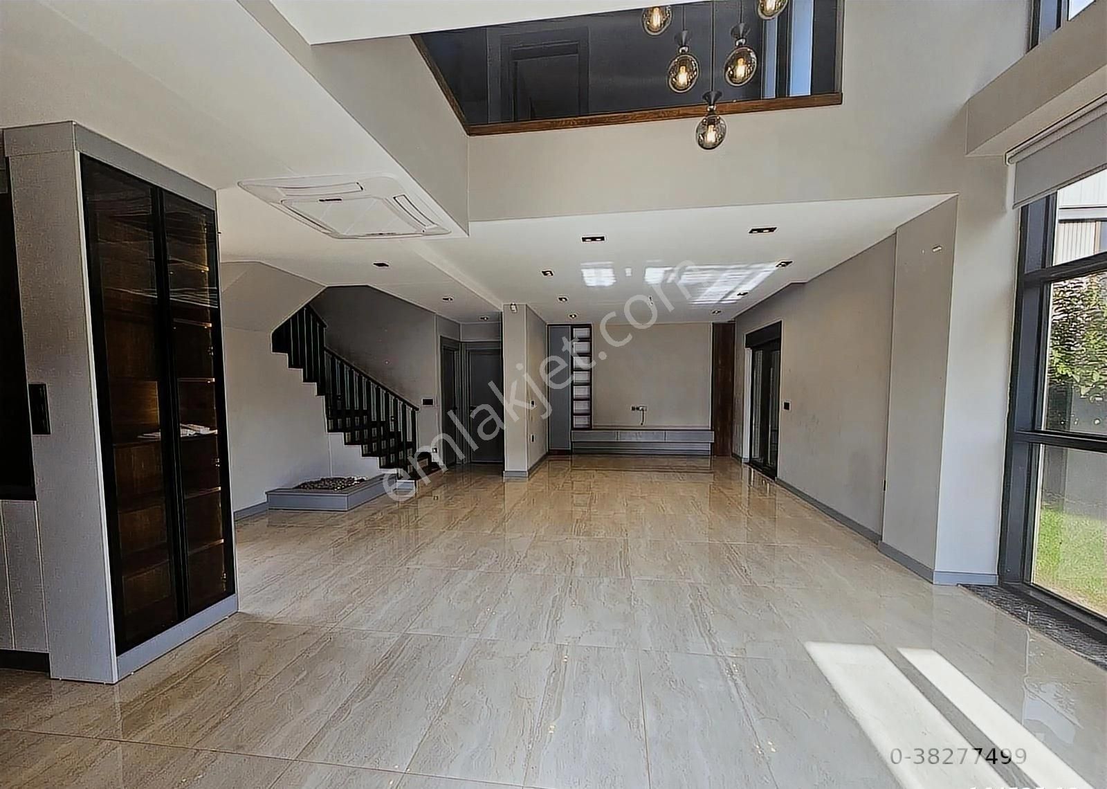 Ultra Lüks Müstakil 4+1 Tripleks Villa | Havuzlu&açık Otoparklı - Görsel 21