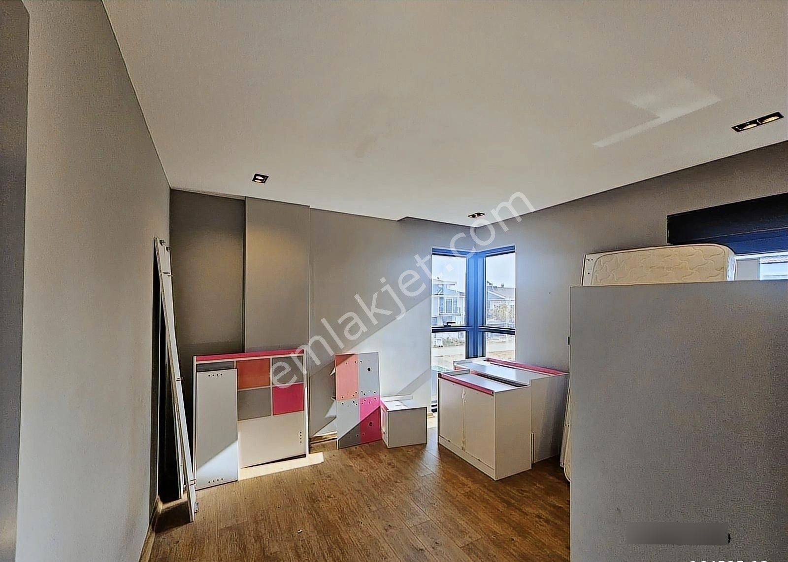 Ultra Lüks Müstakil 4+1 Tripleks Villa | Havuzlu&açık Otoparklı - Görsel 23