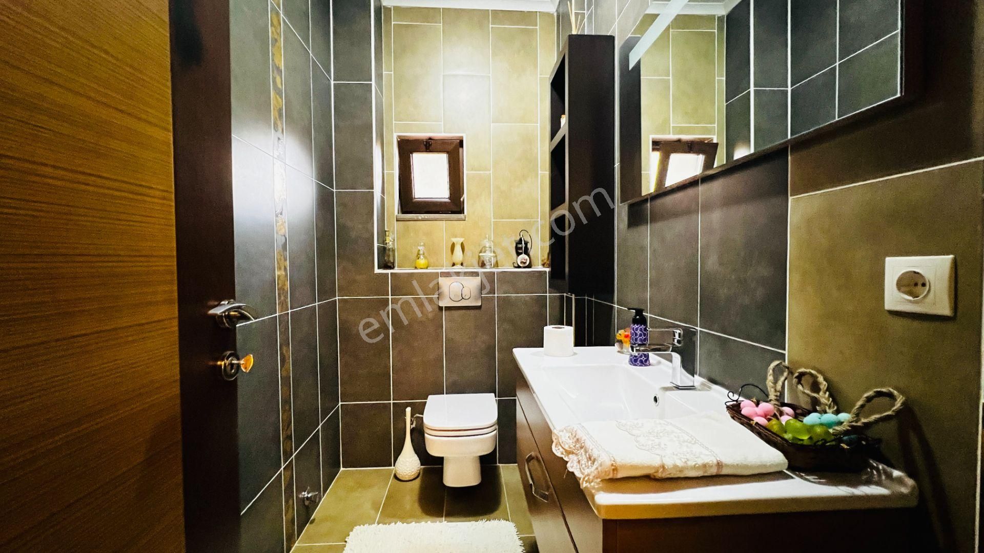 Arslanbucakta Geniş Bahçeli, Havuzlu Satılık Müstakil Villa - Görsel 22
