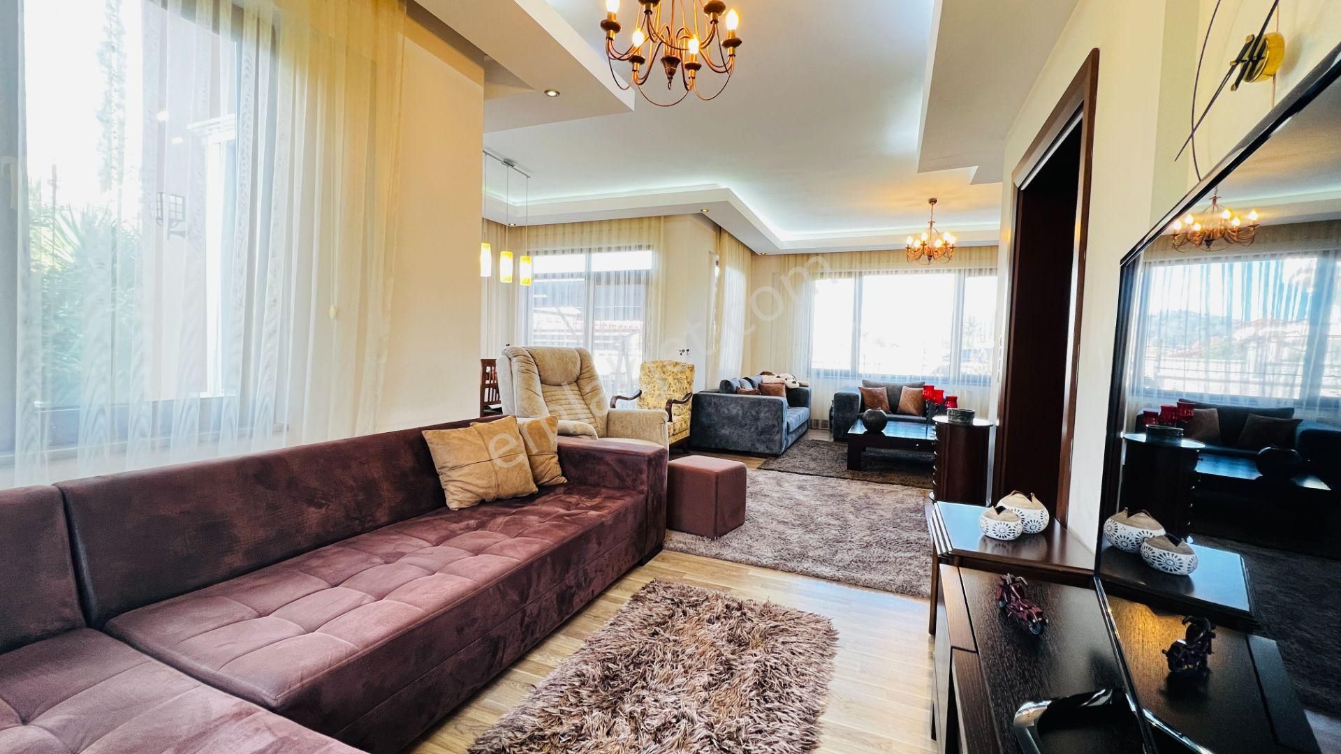 Arslanbucakta Geniş Bahçeli, Havuzlu Satılık Müstakil Villa - Görsel 15