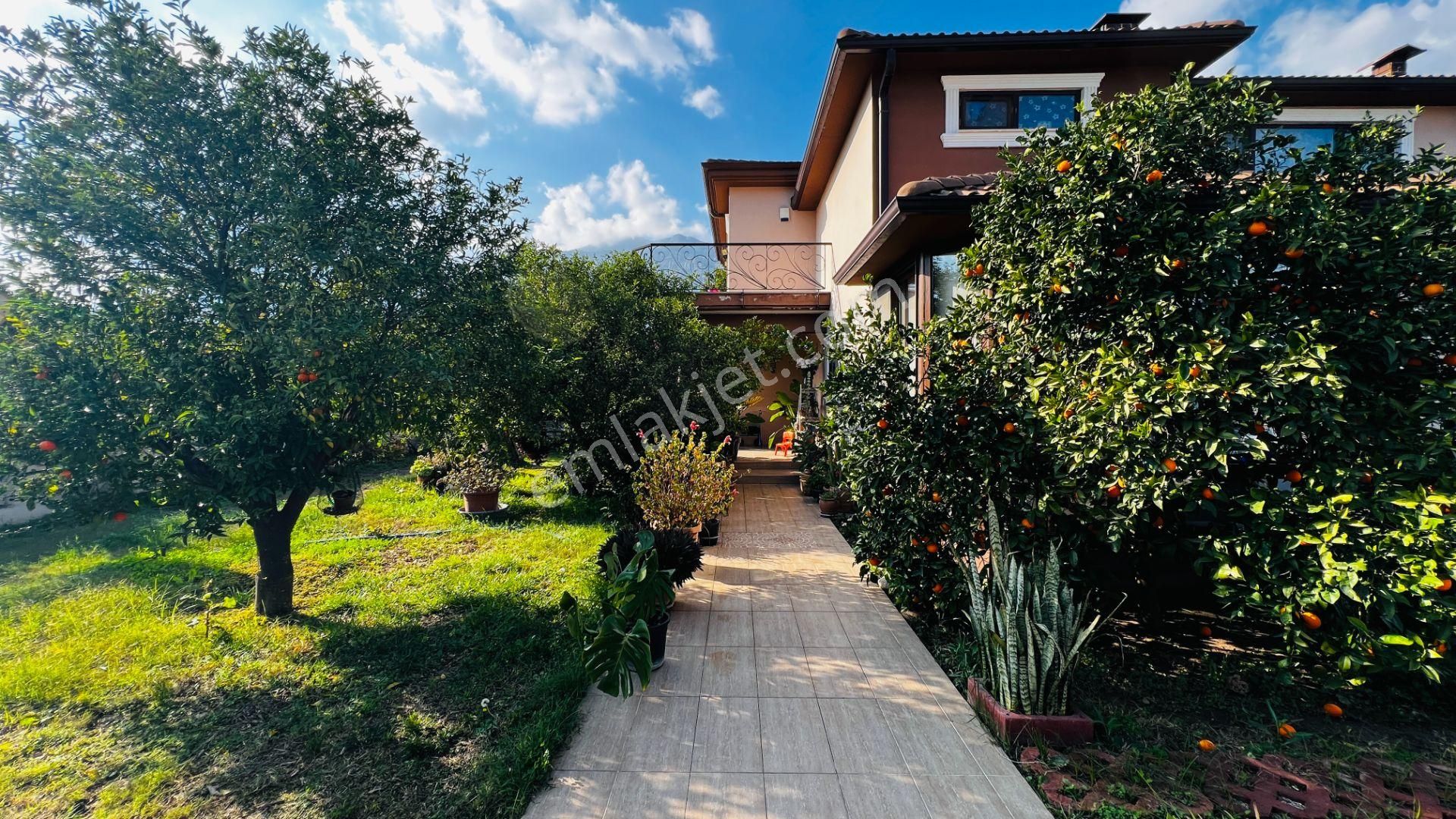 Arslanbucakta Geniş Bahçeli, Havuzlu Satılık Müstakil Villa - Görsel 3