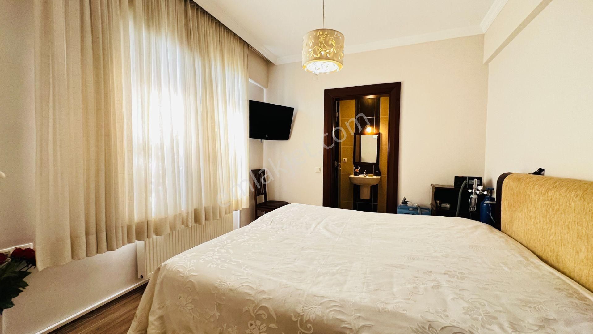 Arslanbucakta Geniş Bahçeli, Havuzlu Satılık Müstakil Villa - Görsel 26