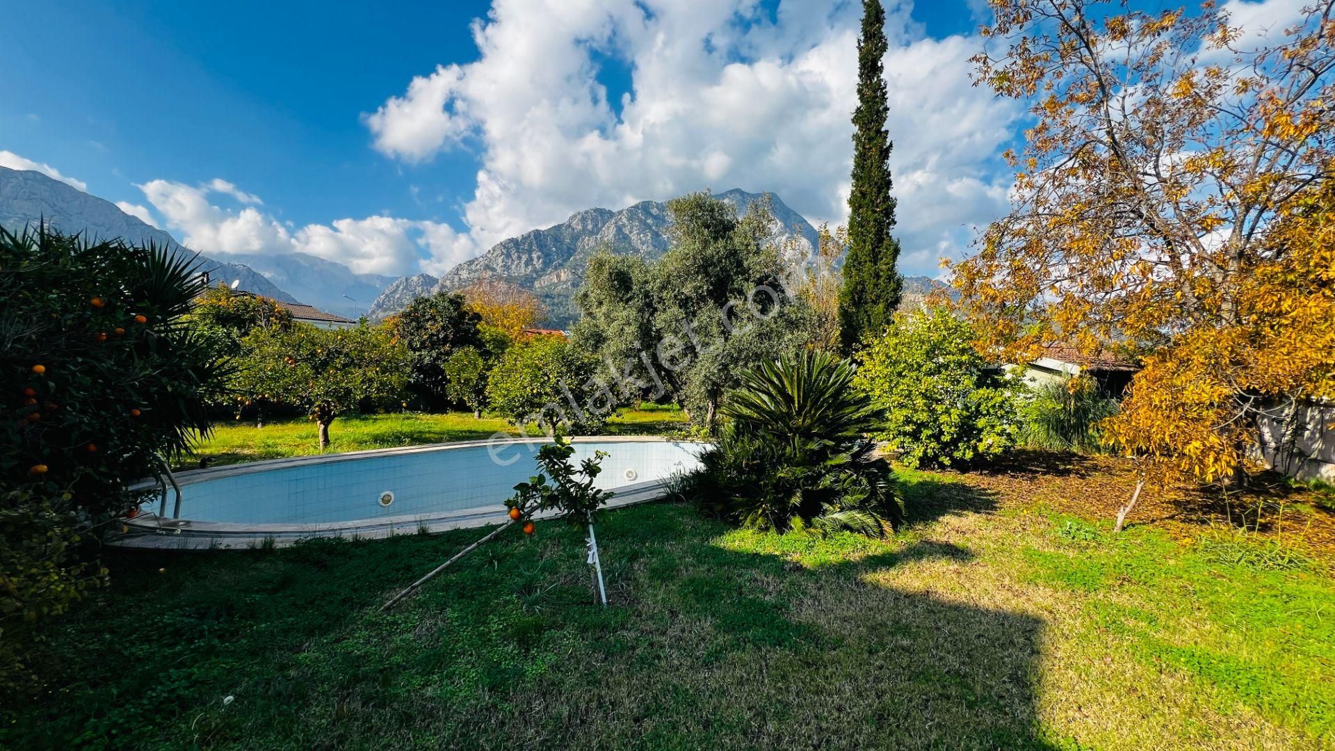 Arslanbucakta Geniş Bahçeli, Havuzlu Satılık Müstakil Villa - Görsel 2
