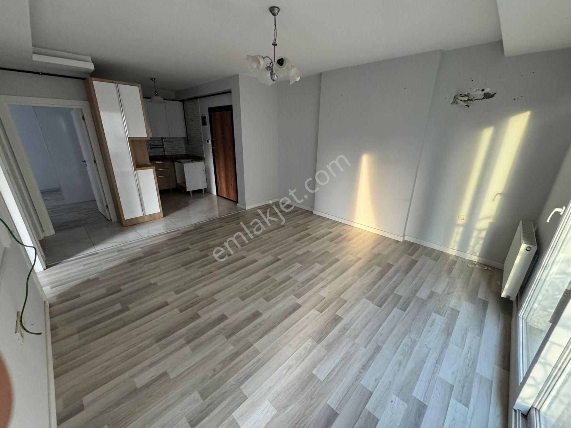 Ergün'den Hürriyette Sadece 6 Yaşında 2+1 Satılık Daire - Görsel 2