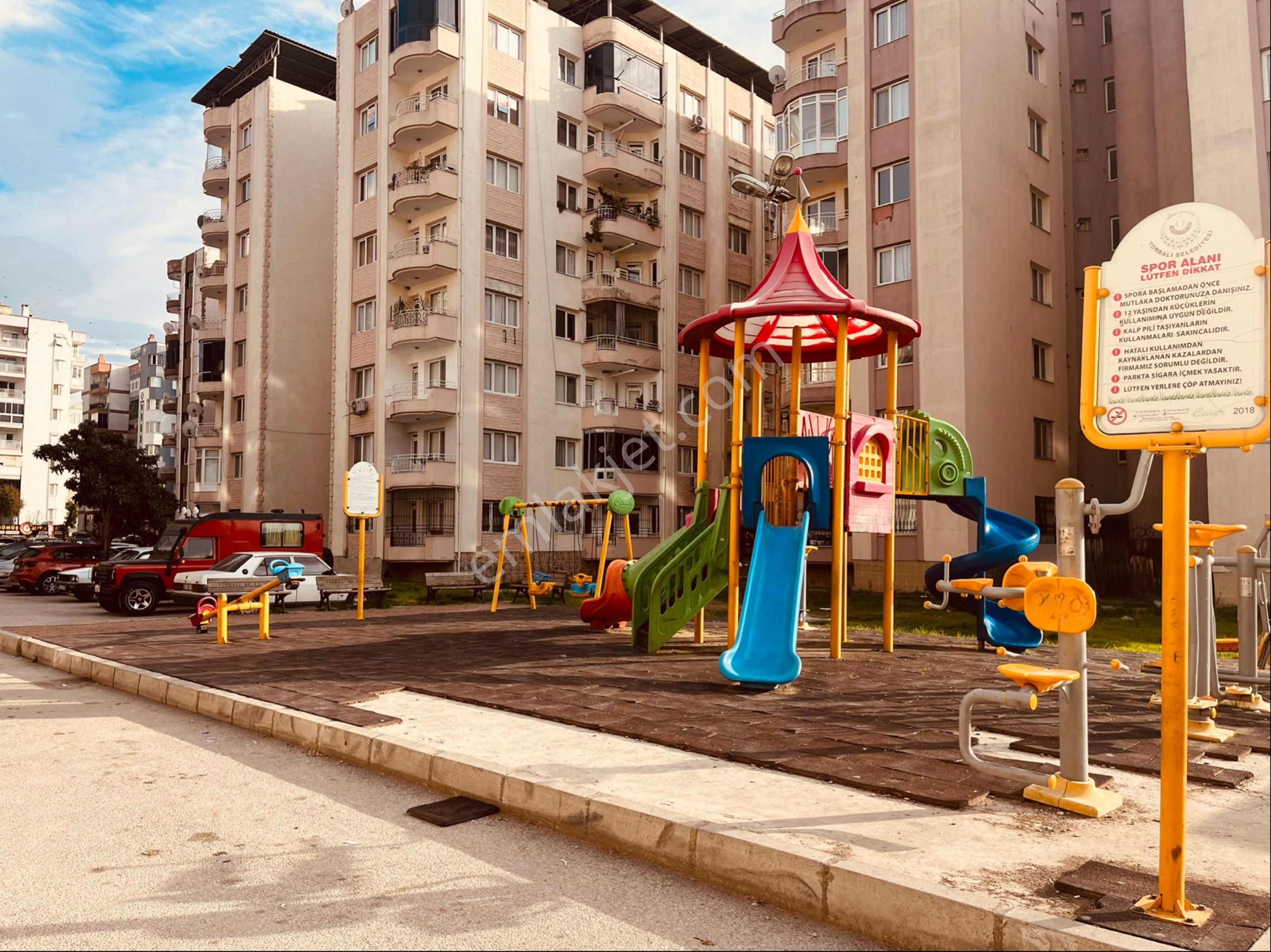 Torbalı Mah Otağ Sitesinde 3+1 Satılık Daire - Görsel 2
