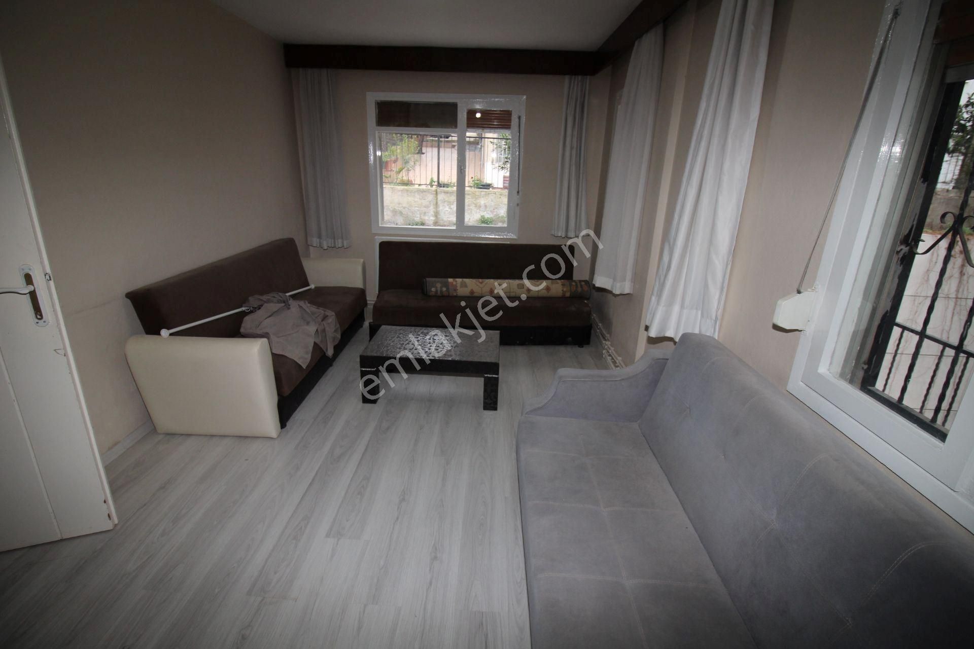 Göztepe Metro Yakını 2+1 D.gazlı Eşyalı Veya Boş Kiralık Daire