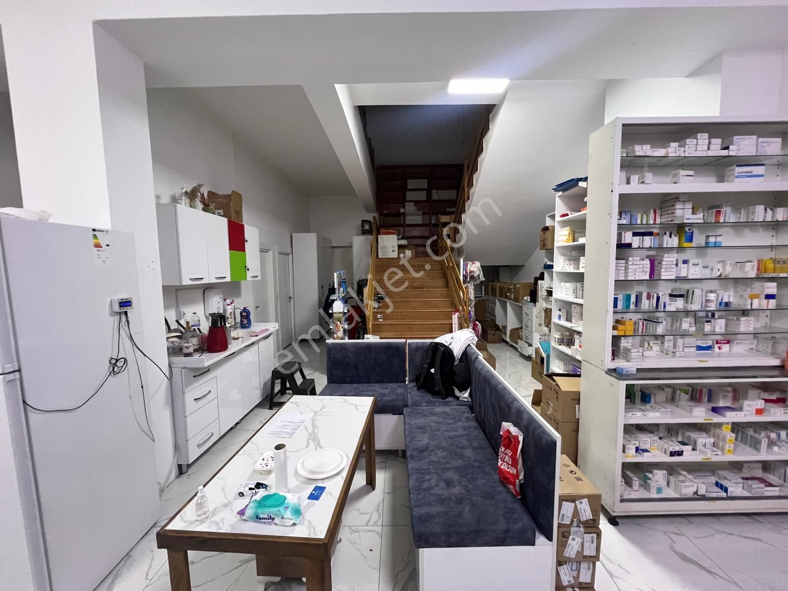 Cumhuriyet Mah. Yüksek Cirolu Geniş Vitrinli Full Yapılı Devren Kiralık - Görsel 8