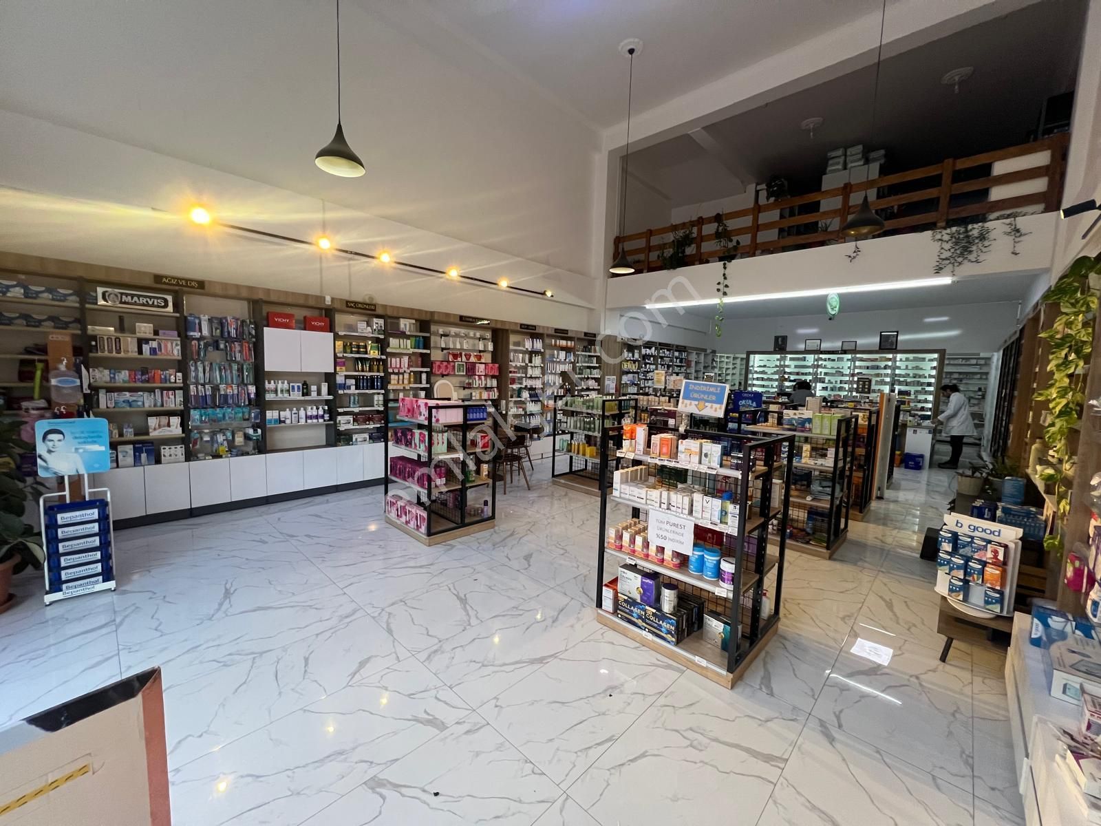 Cumhuriyet Mah. Yüksek Cirolu Geniş Vitrinli Full Yapılı Devren Kiralık