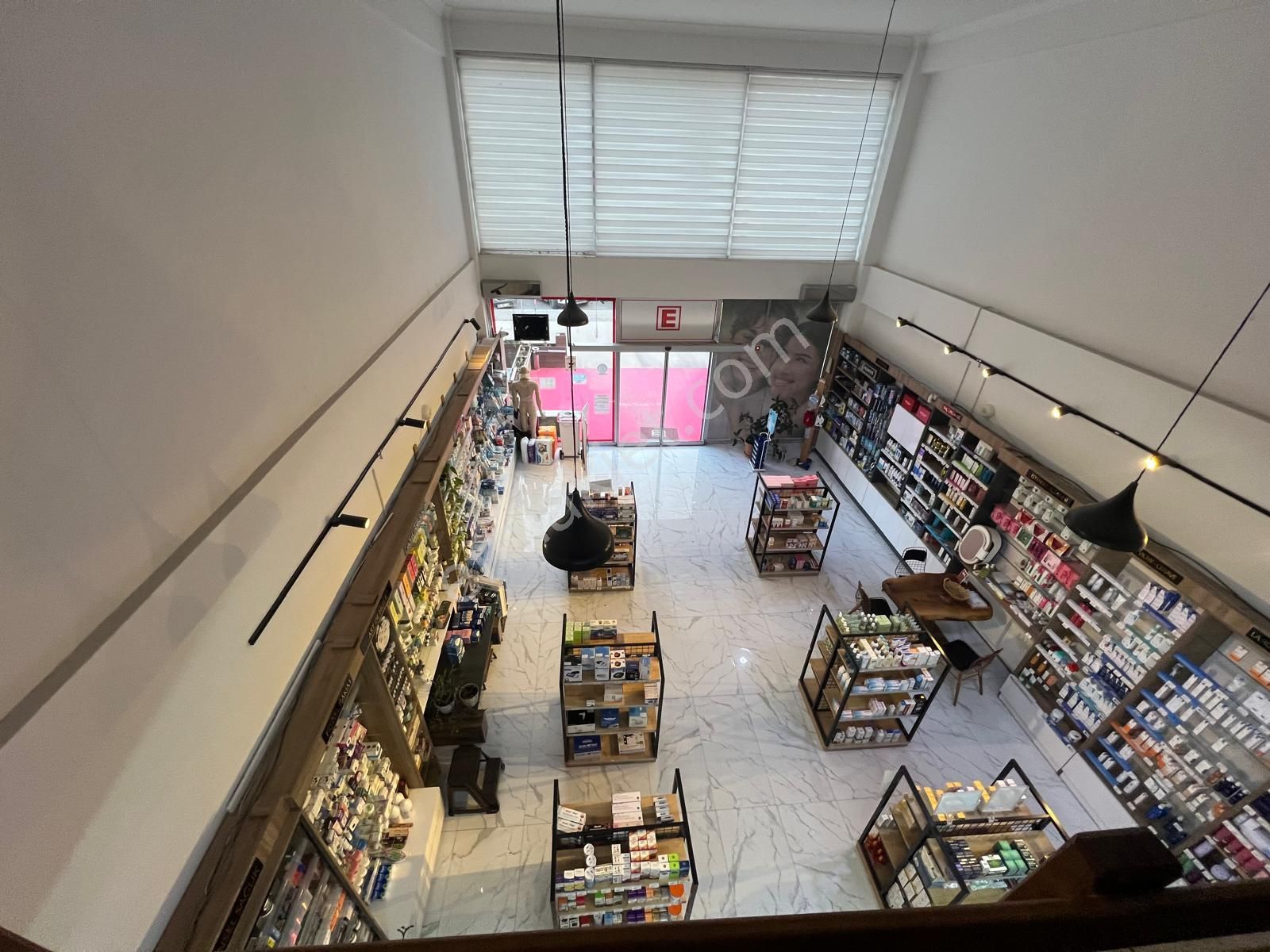 Cumhuriyet Mah. Yüksek Cirolu Geniş Vitrinli Full Yapılı Devren Kiralık - Görsel 14