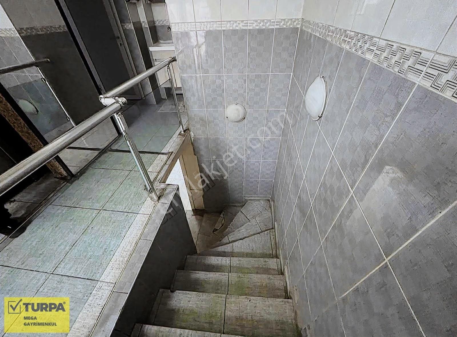 Bostanlı Merkezi Konumda Bacalı Ruhsatlı Pide Ve Kebap Salonu - Görsel 21